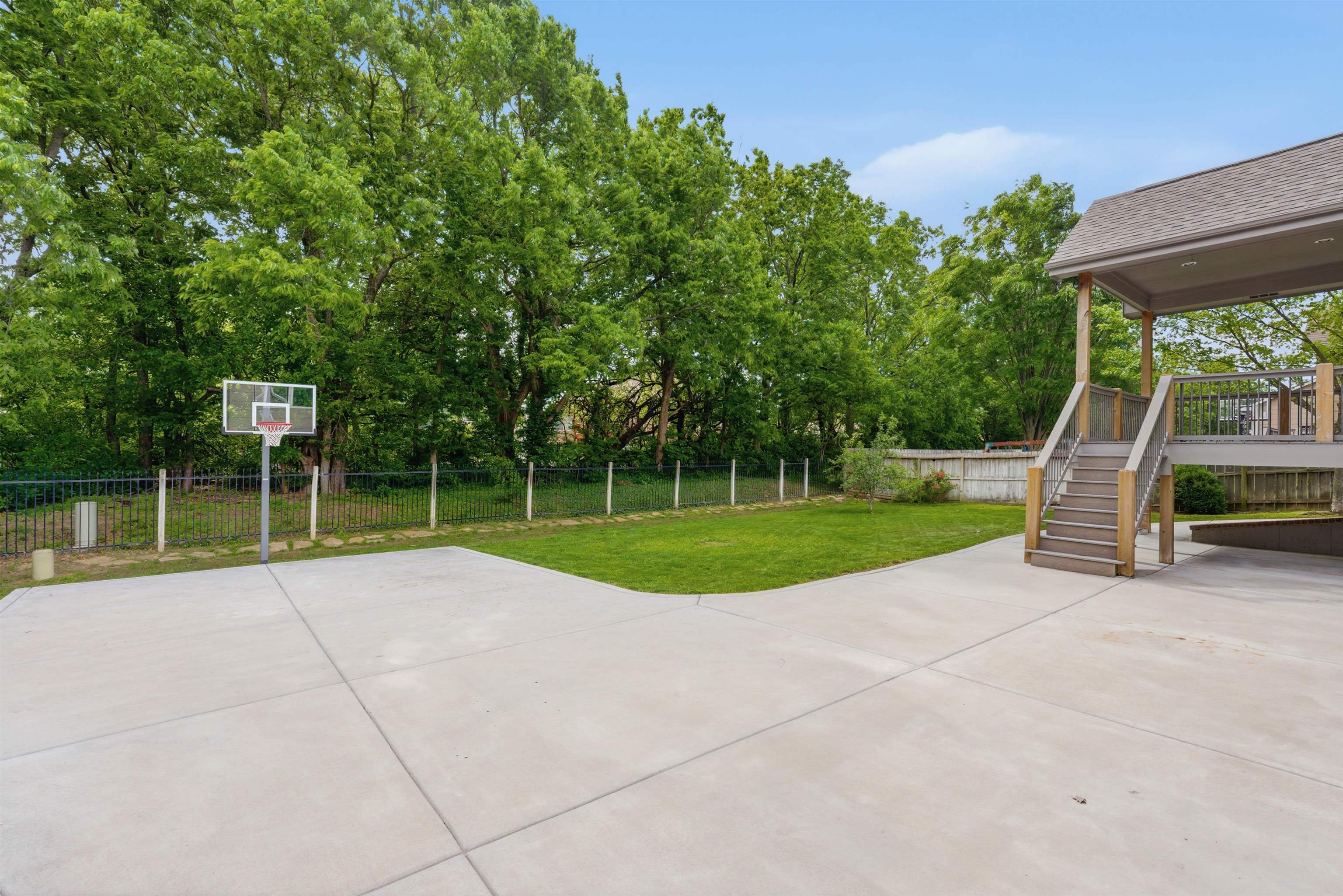 534 N Stonetree Andover KS 67002