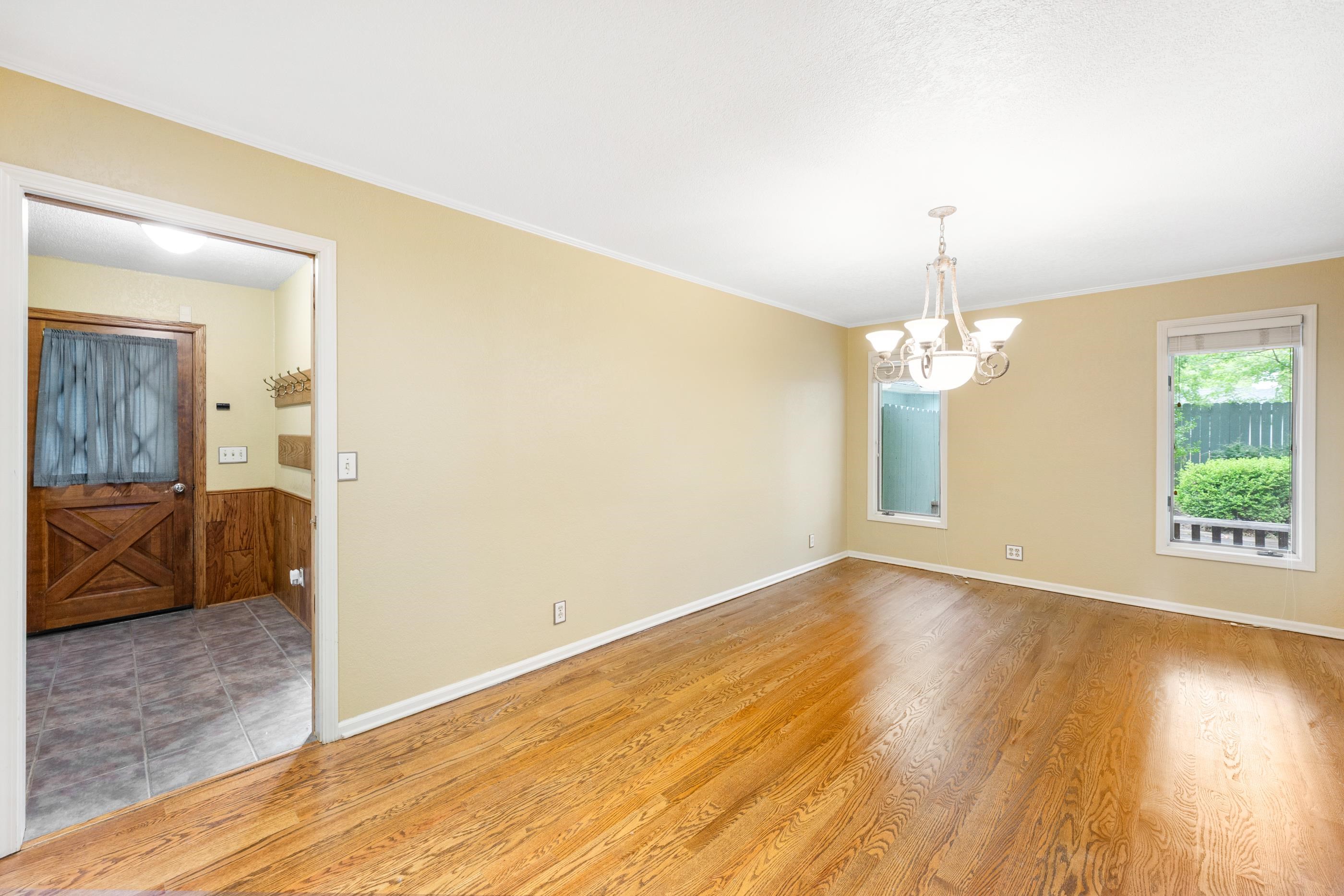 42 N Stratford Eastborough KS 67206