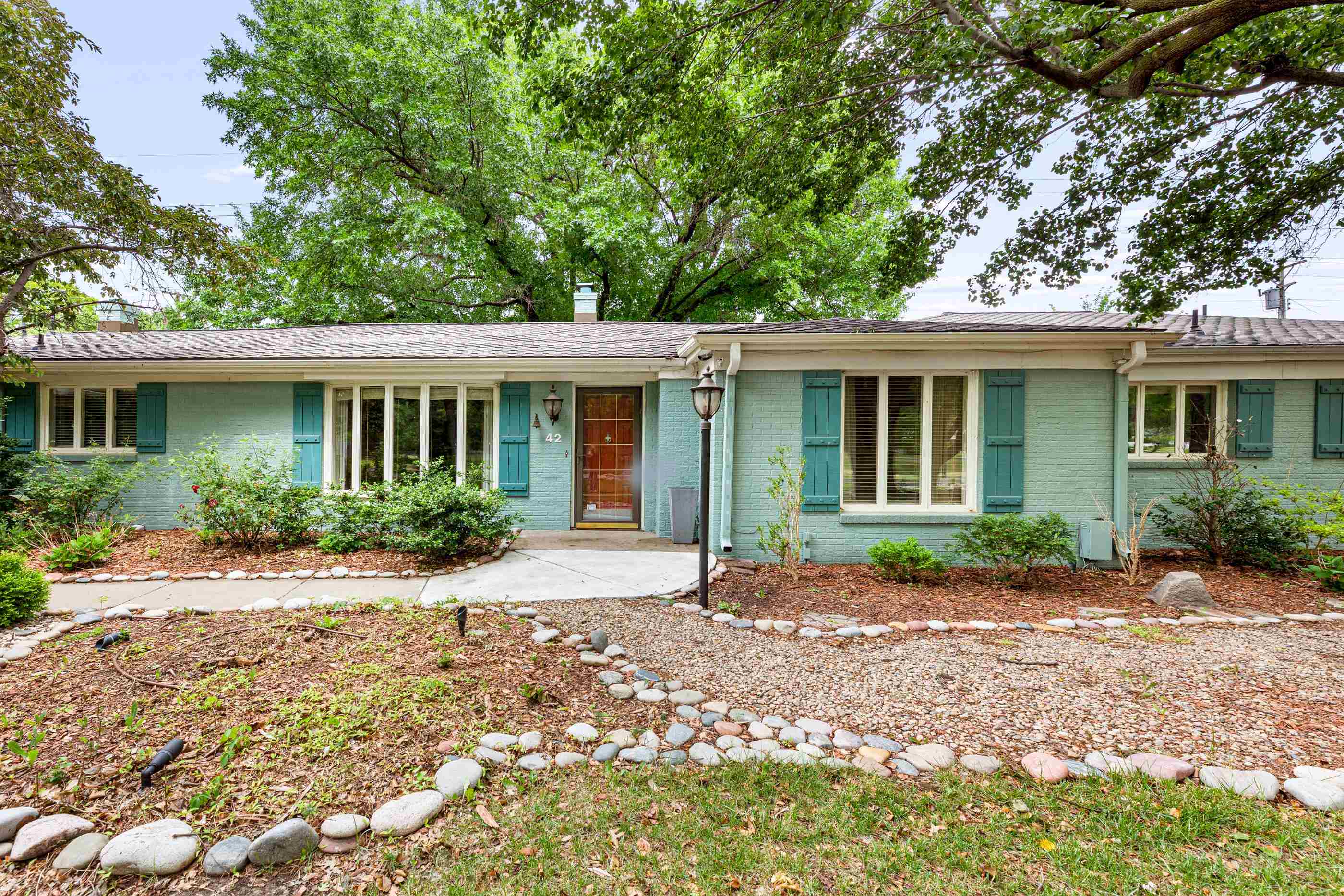 42 N Stratford Eastborough KS 67206
