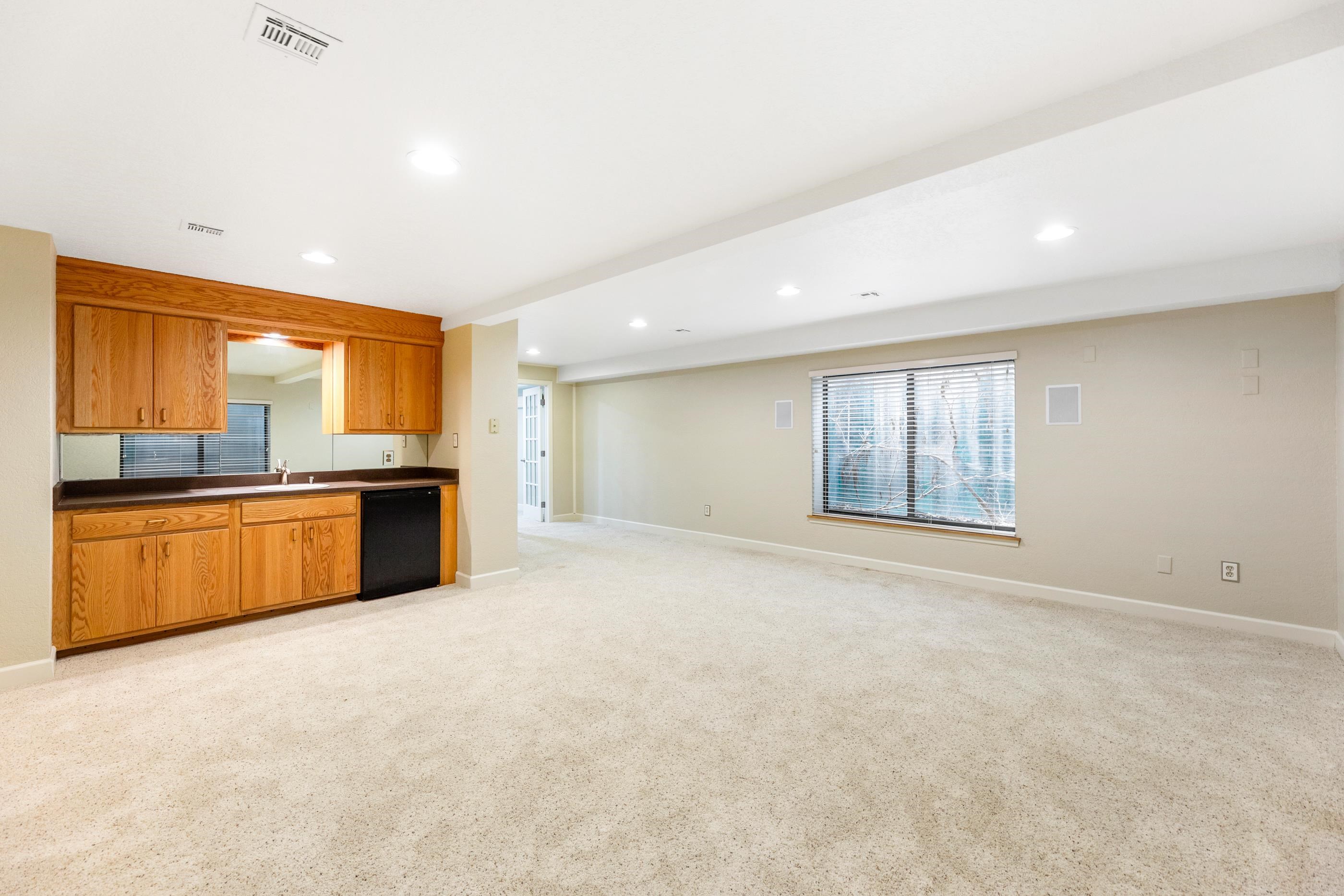 42 N Stratford Eastborough KS 67206