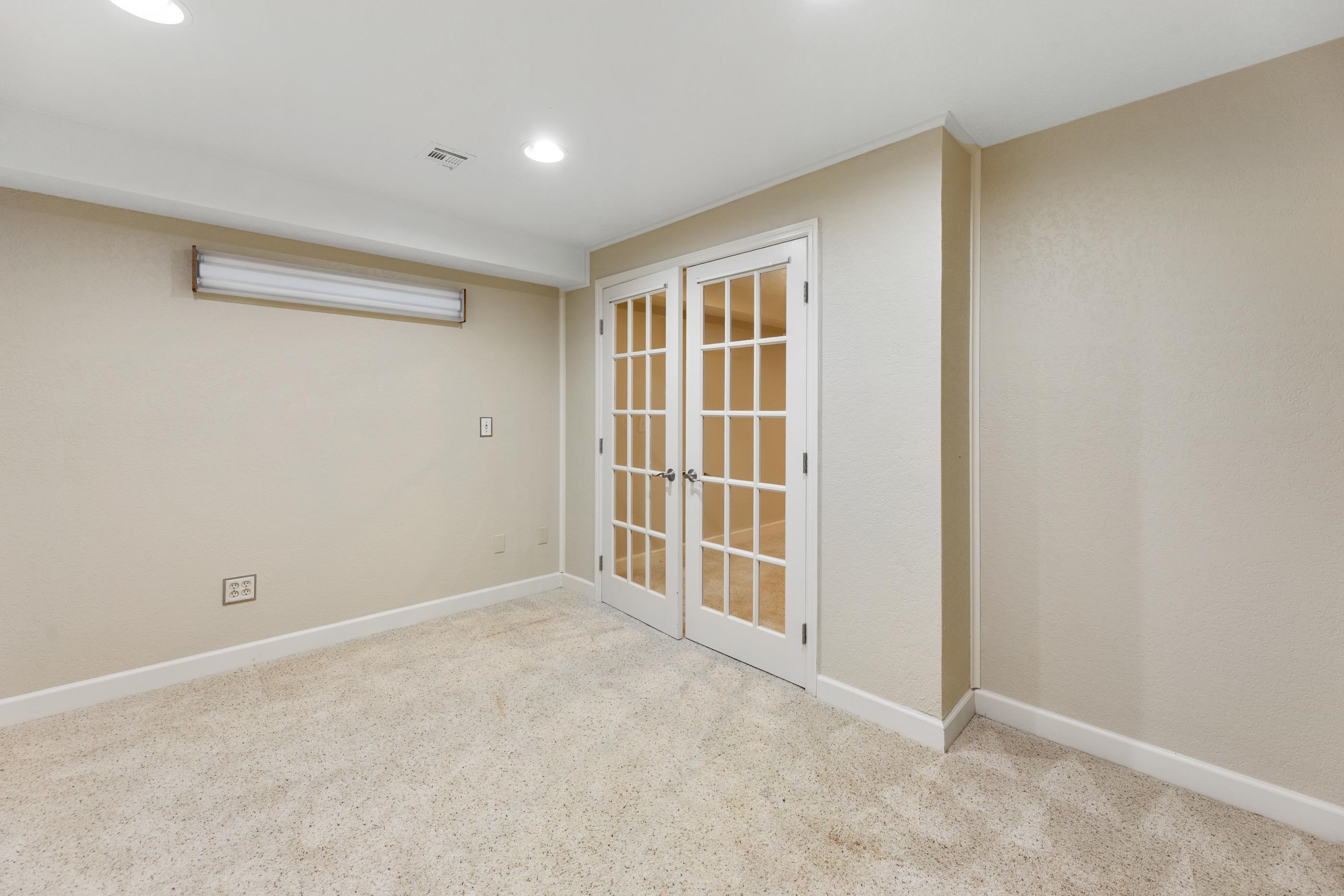 42 N Stratford Eastborough KS 67206