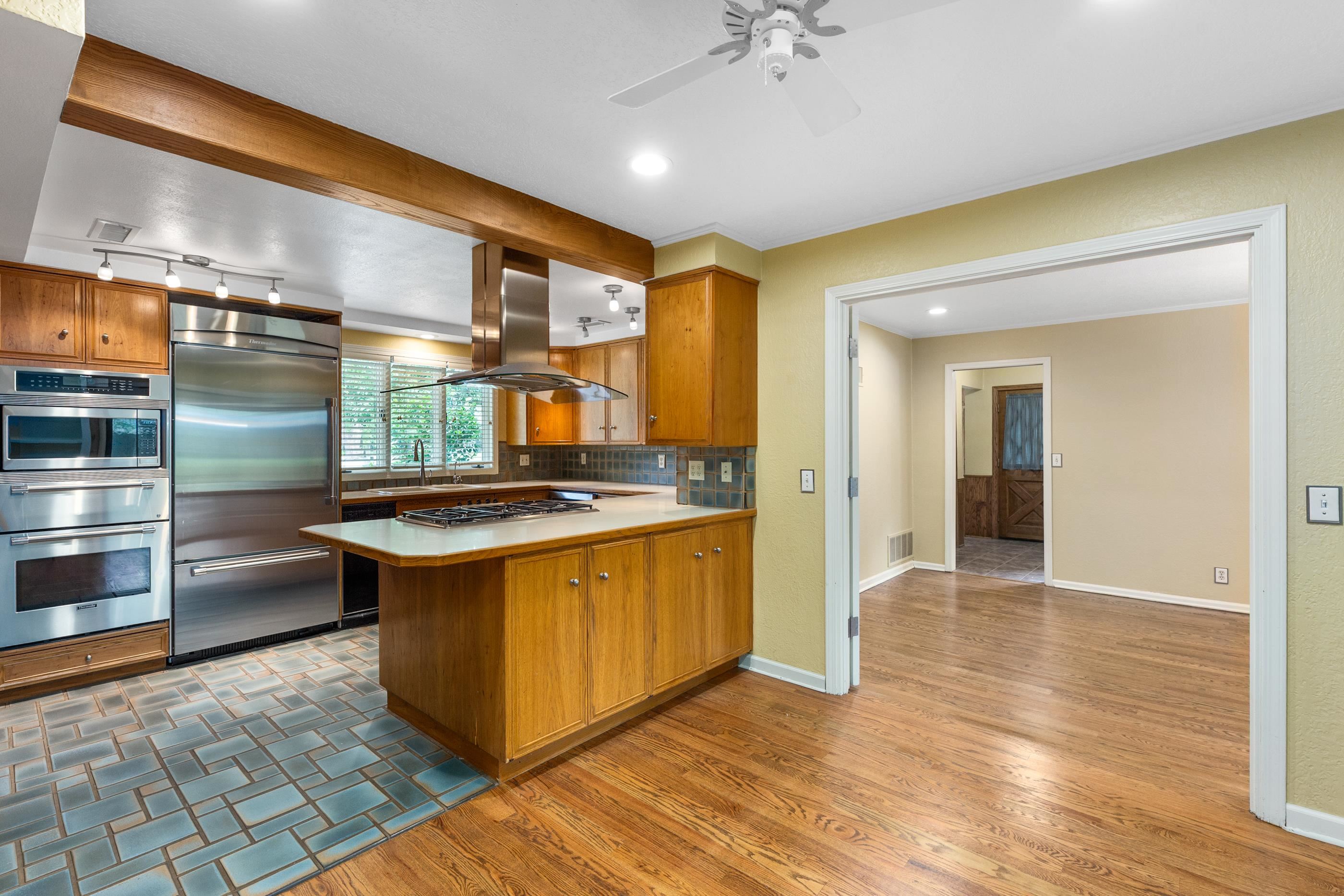 42 N Stratford Eastborough KS 67206