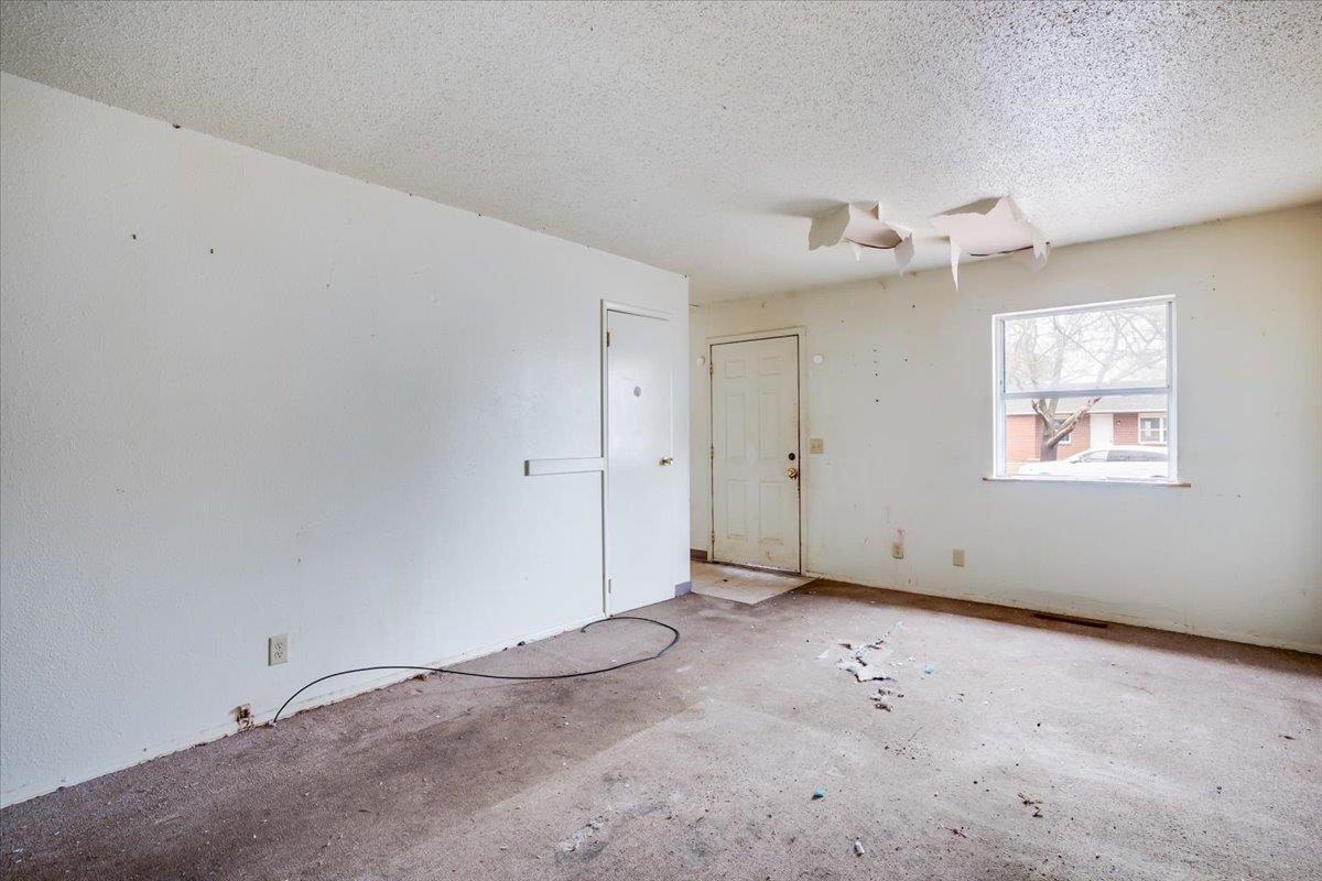 1507 E Del Mar Street Wichita KS 67216