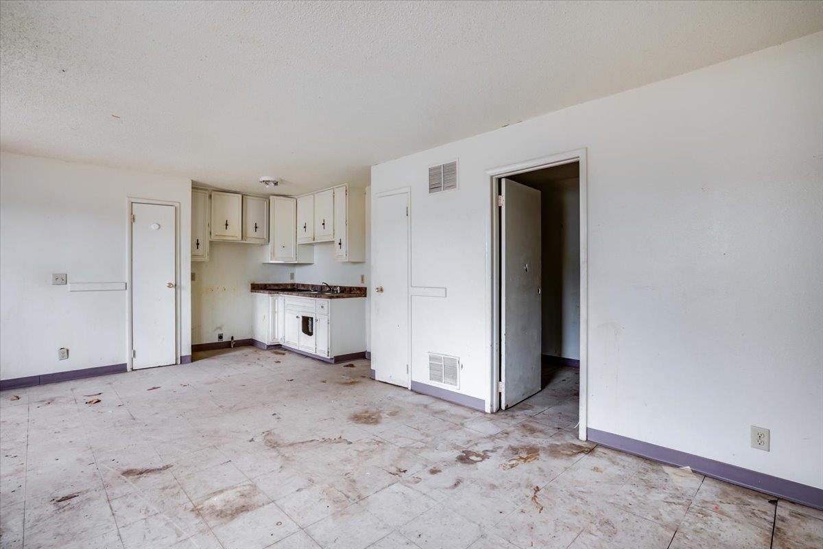 1507 E Del Mar Street Wichita KS 67216