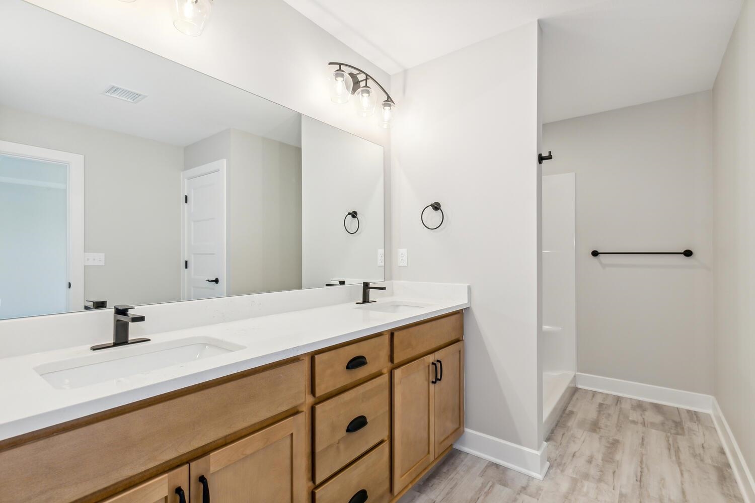 328 E Park Place Andover KS 67002