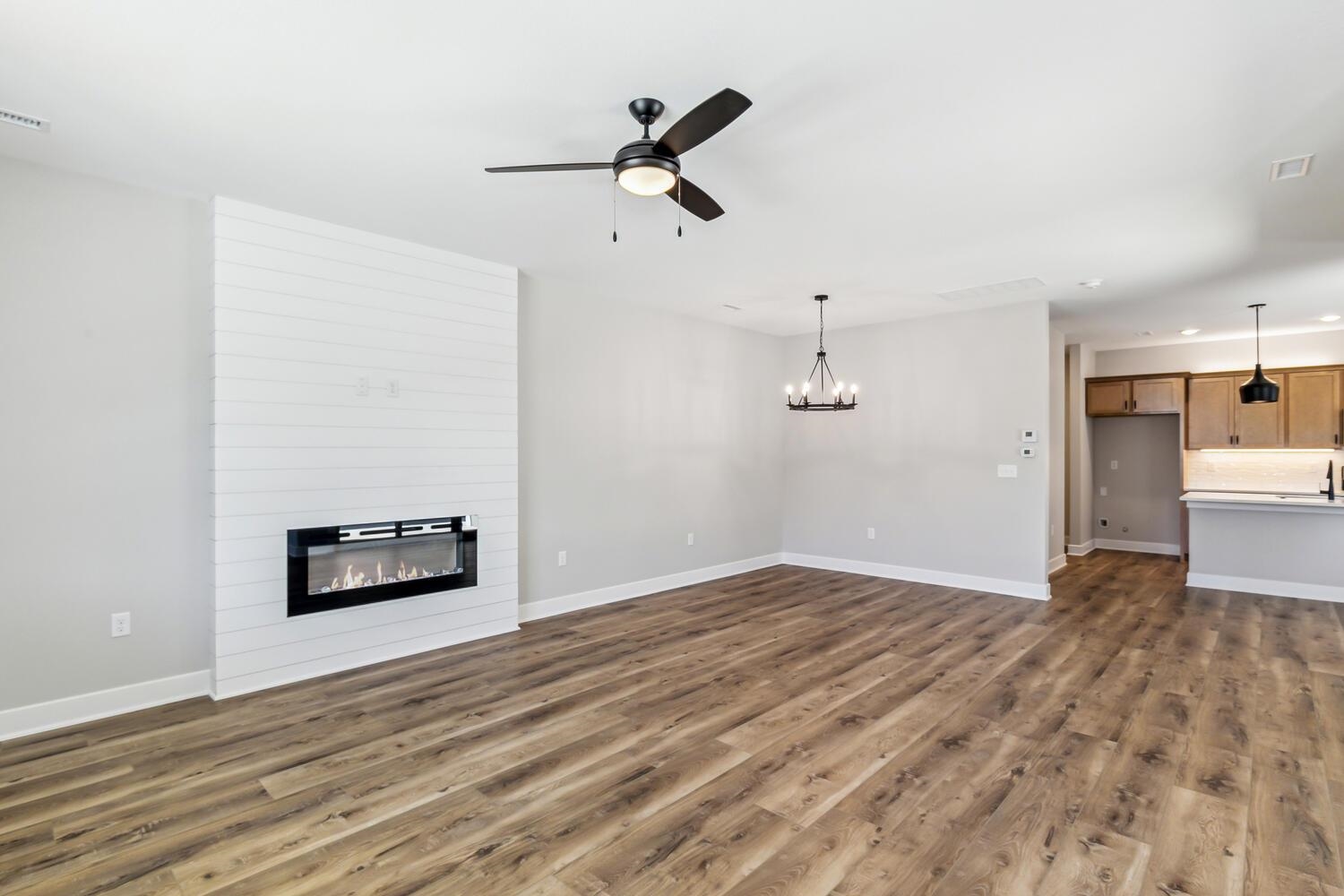 328 E Park Place Andover KS 67002