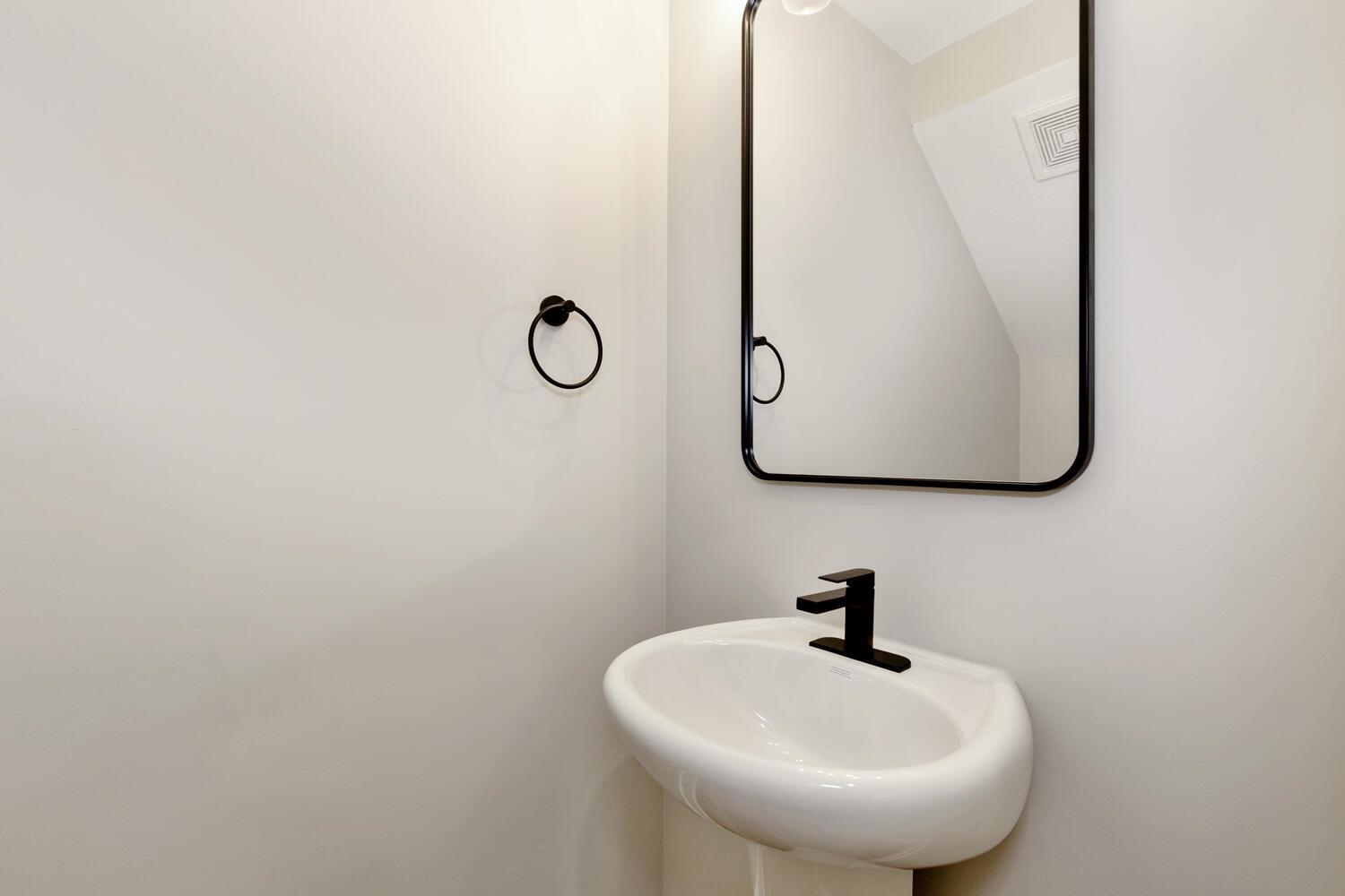 328 E Park Place Andover KS 67002