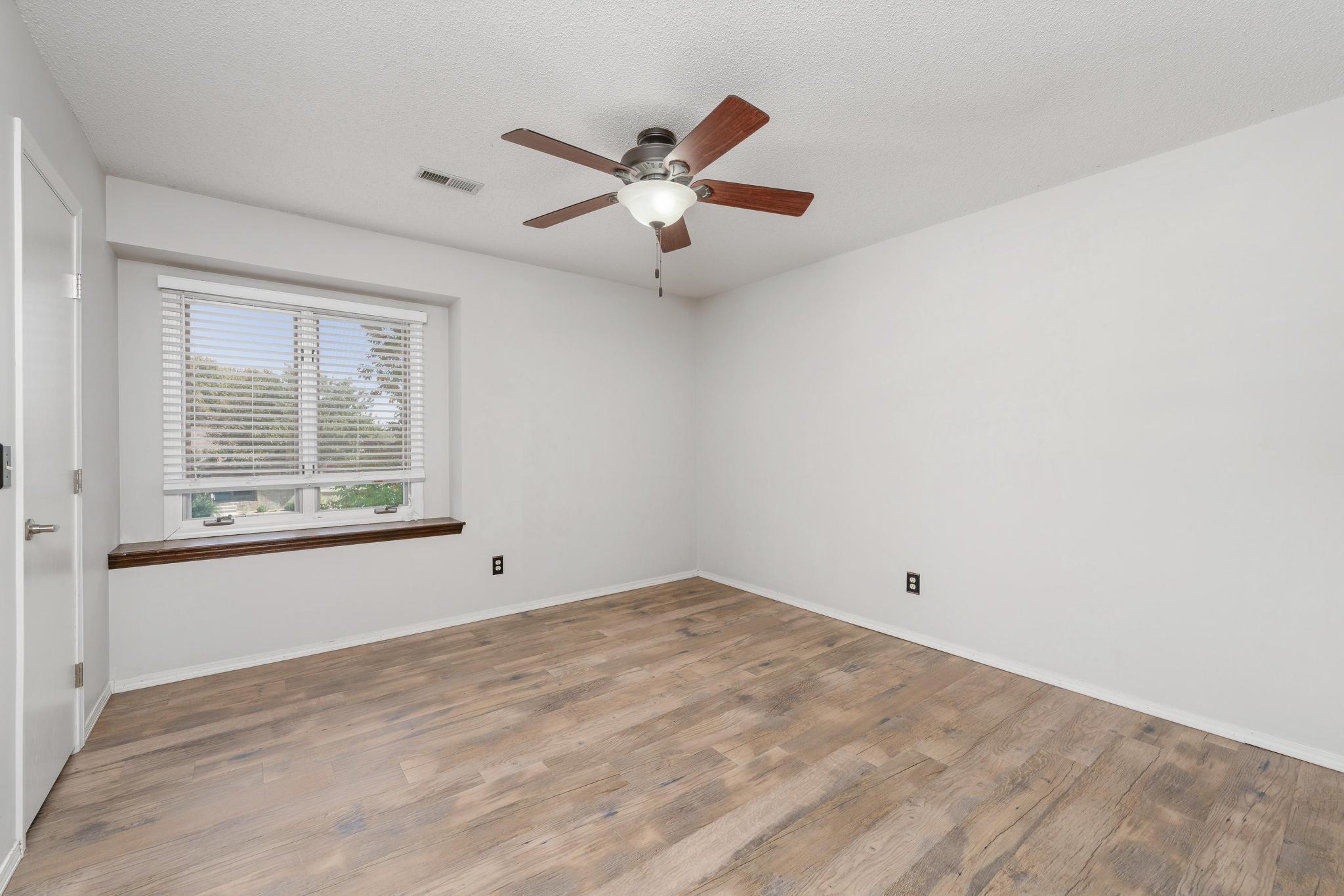 4827 N Homestead Street Bel Aire KS 67220