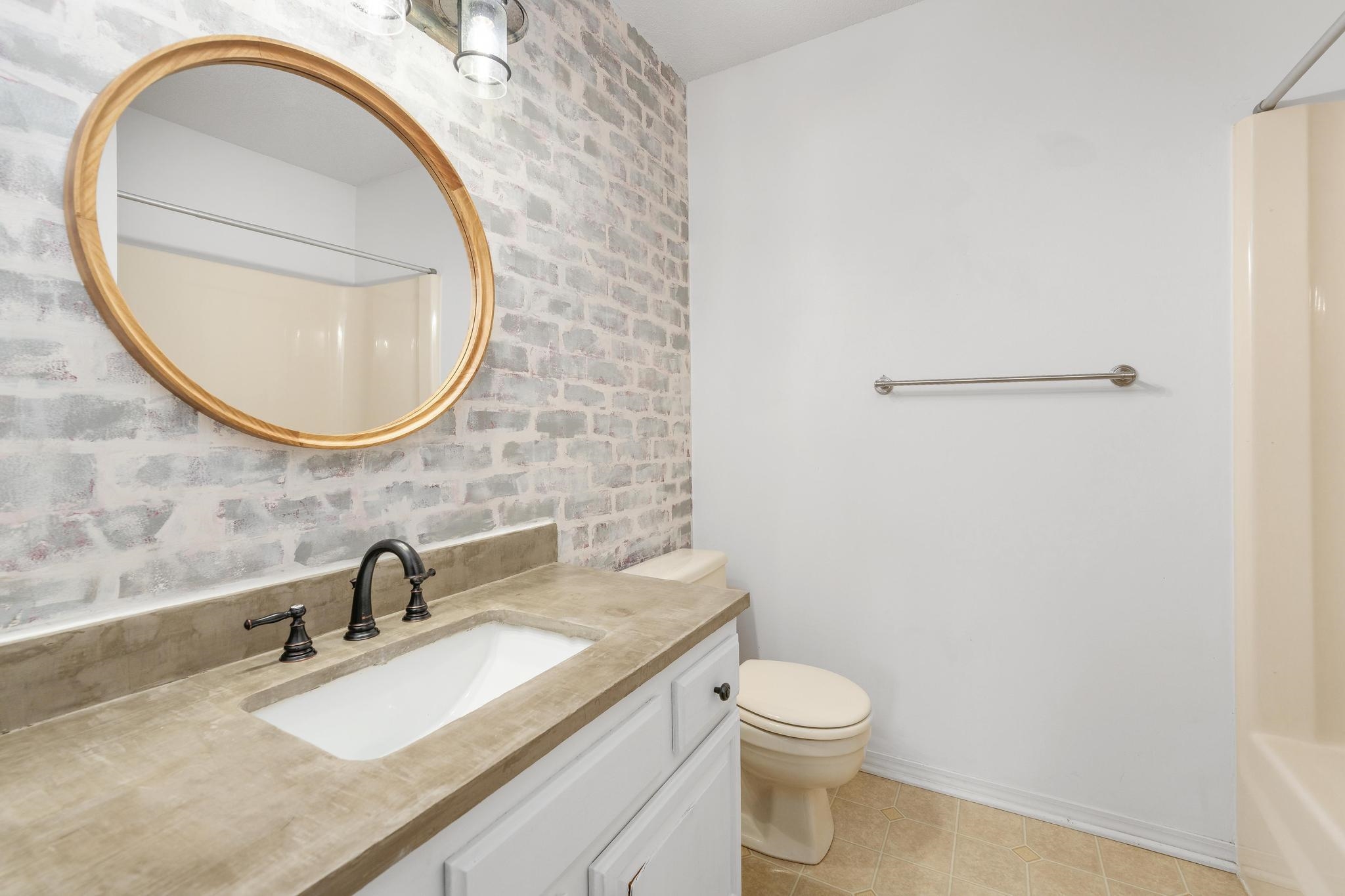 4827 N Homestead Street Bel Aire KS 67220