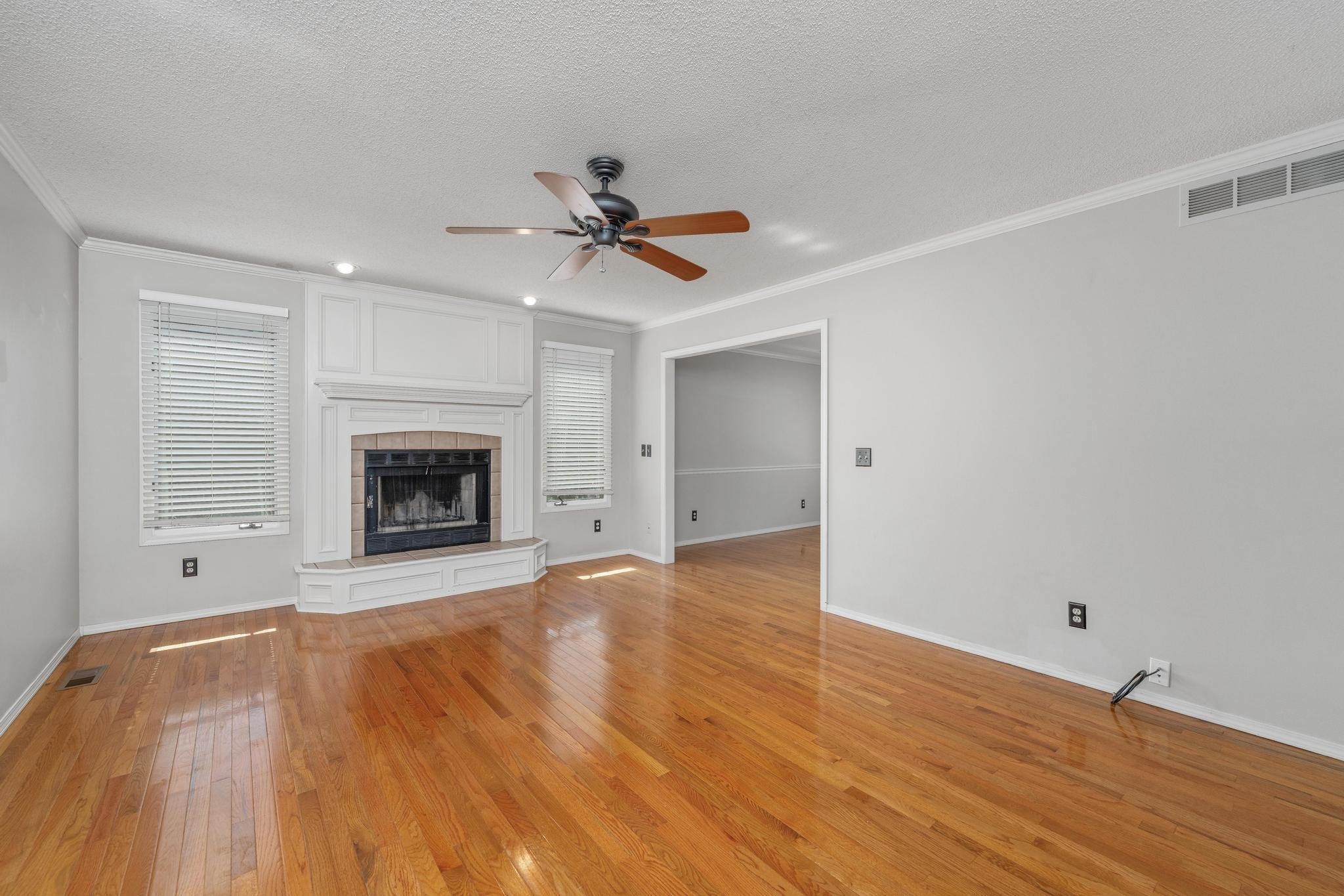 4827 N Homestead Street Bel Aire KS 67220