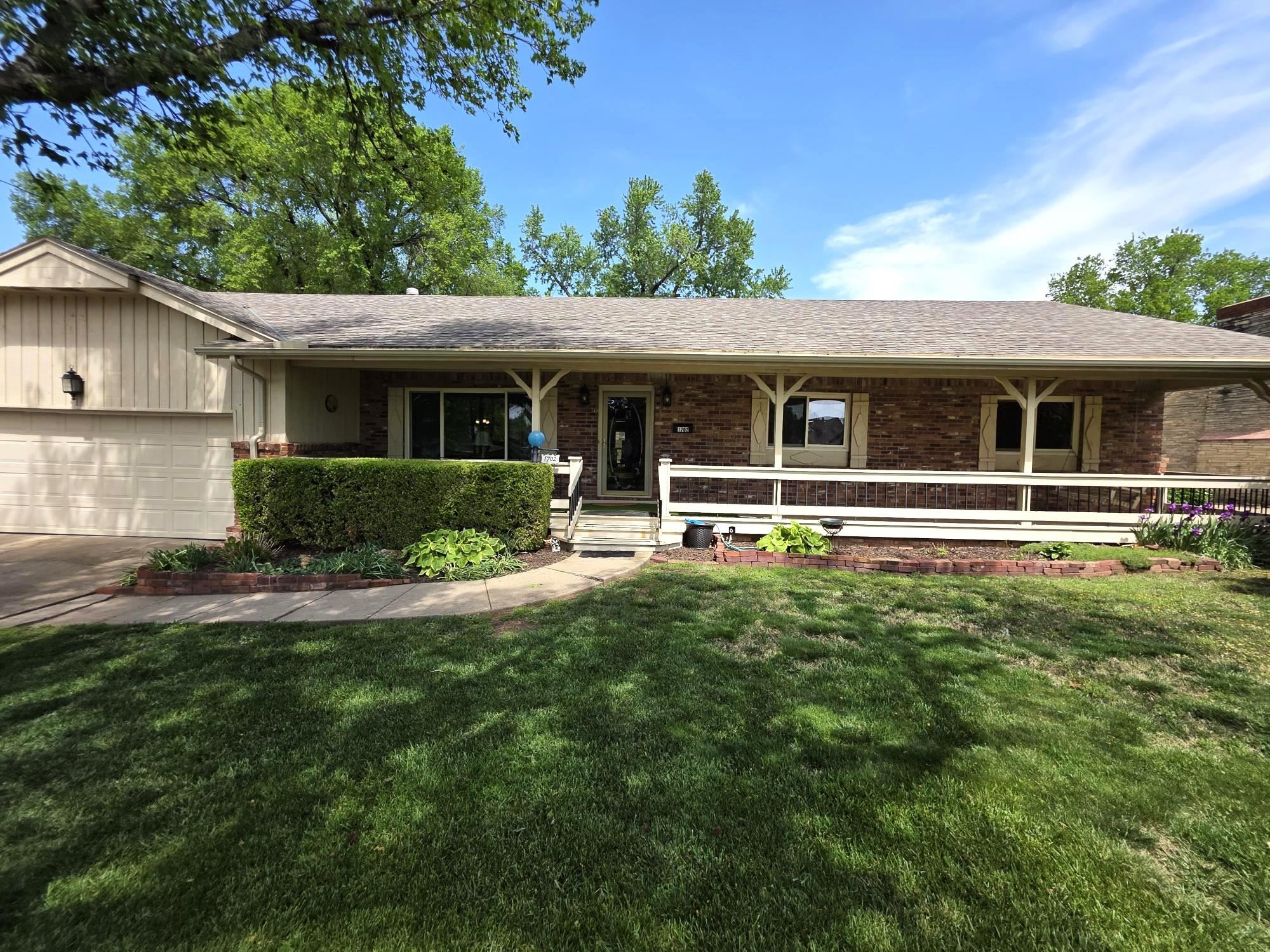 1702 E 12th Winfield KS 67156