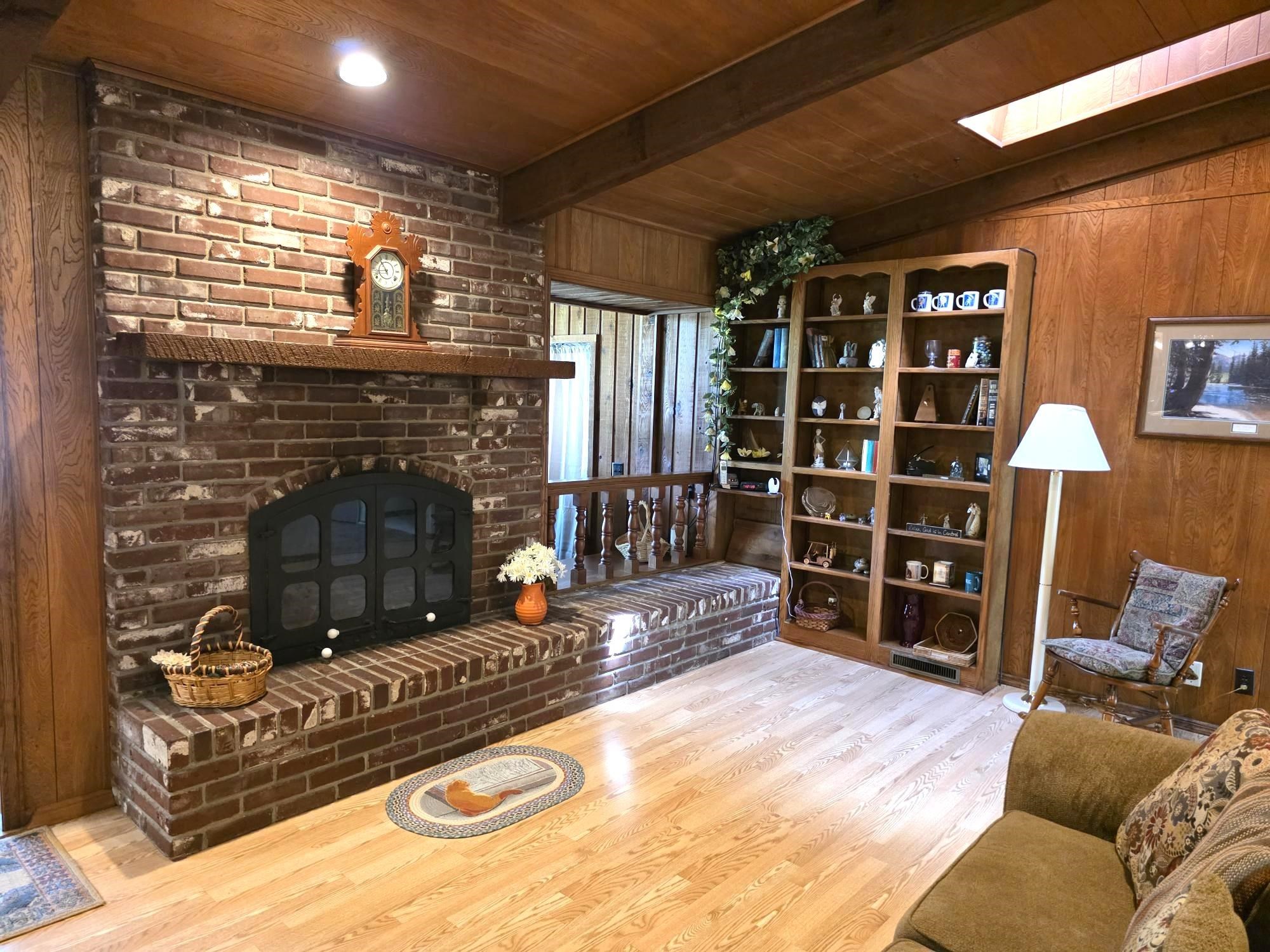 1702 E 12th Winfield KS 67156