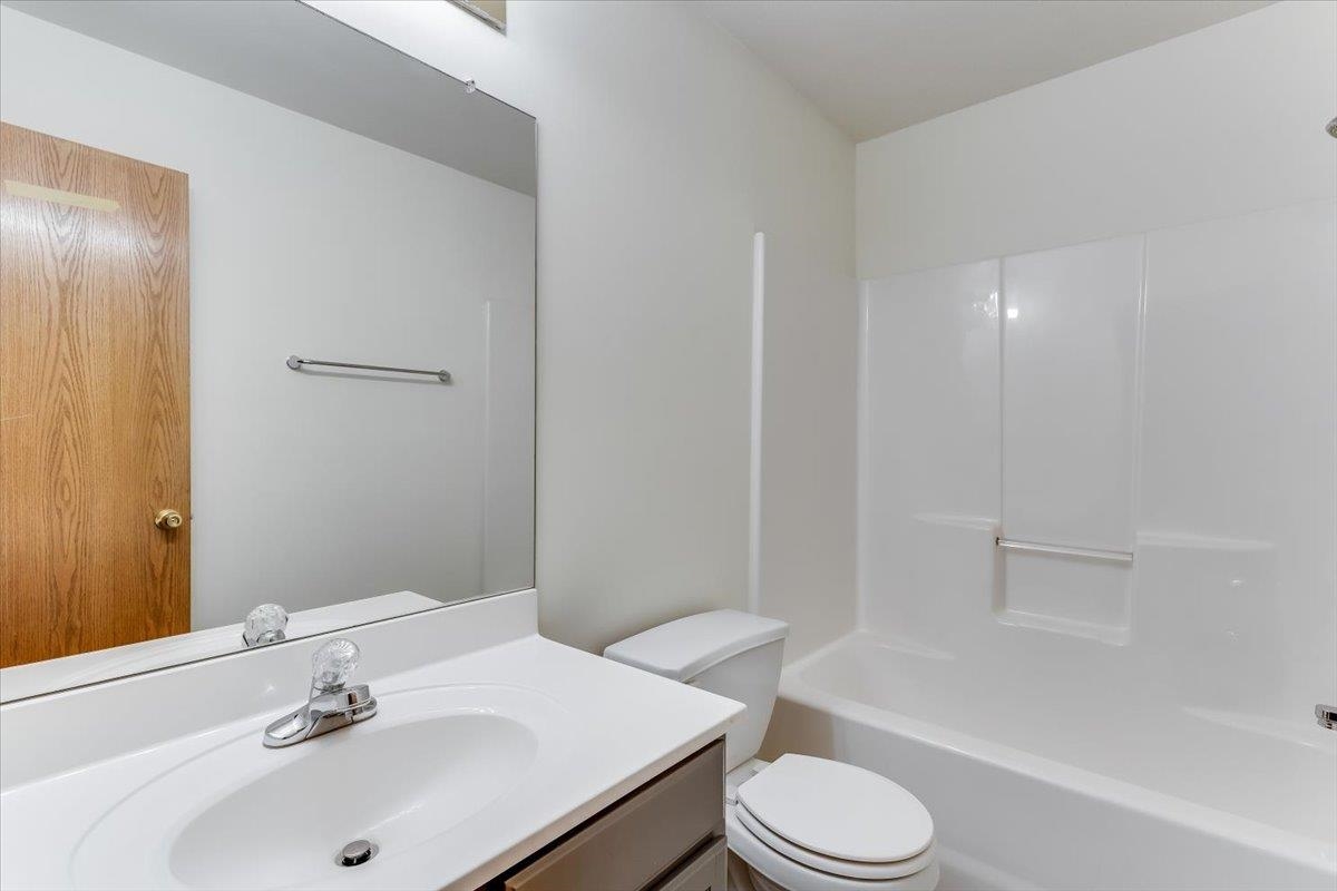 2302 N Shefford Circle Wichita KS 67205