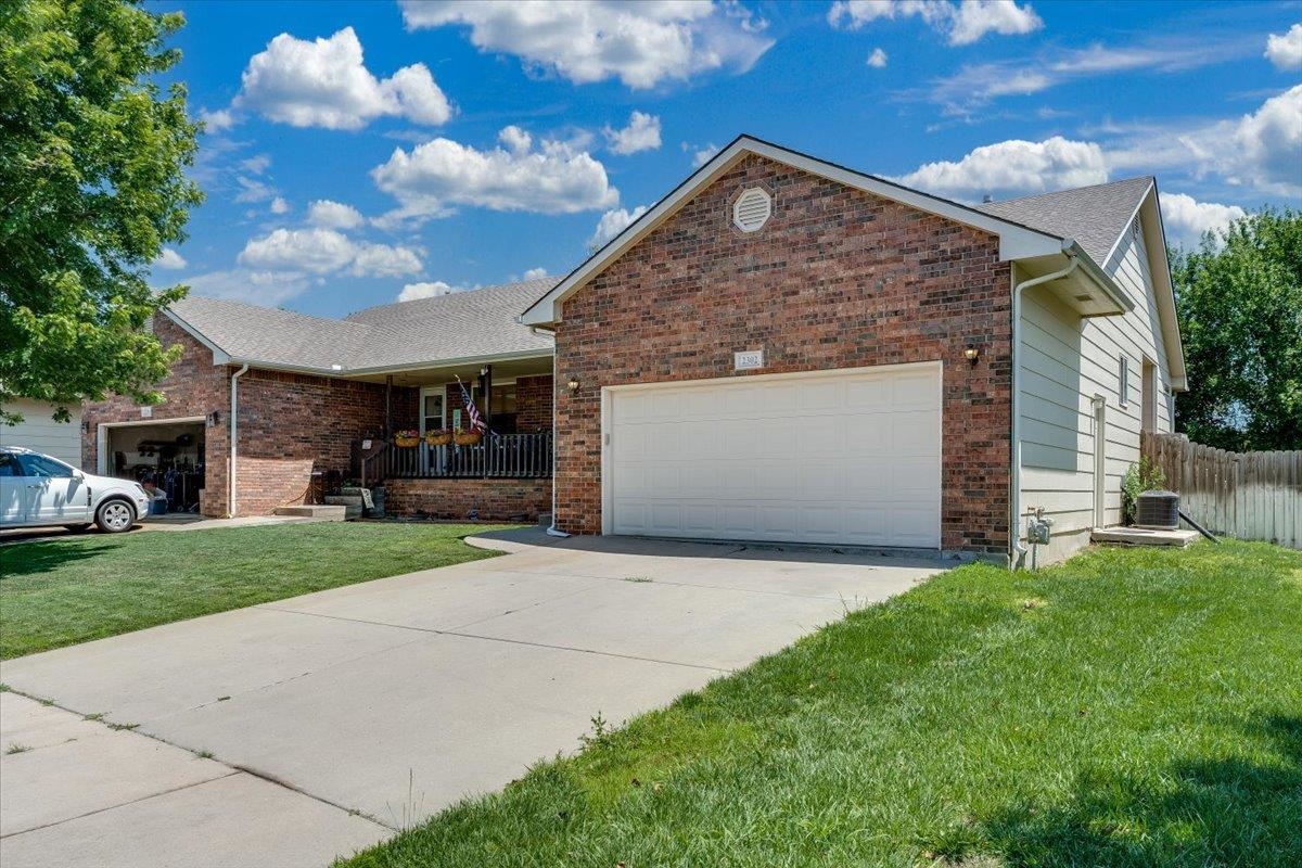 2302 N Shefford Circle Wichita KS 67205