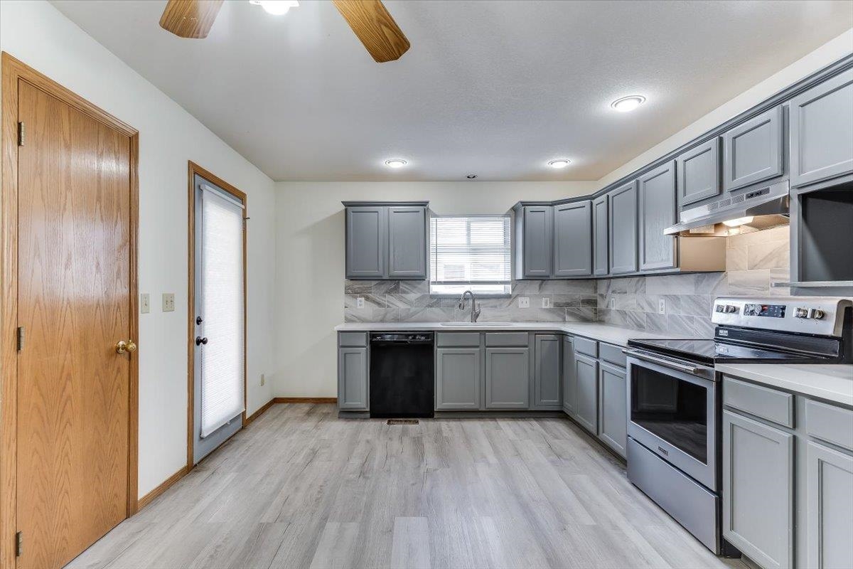 2302 N Shefford Circle Wichita KS 67205