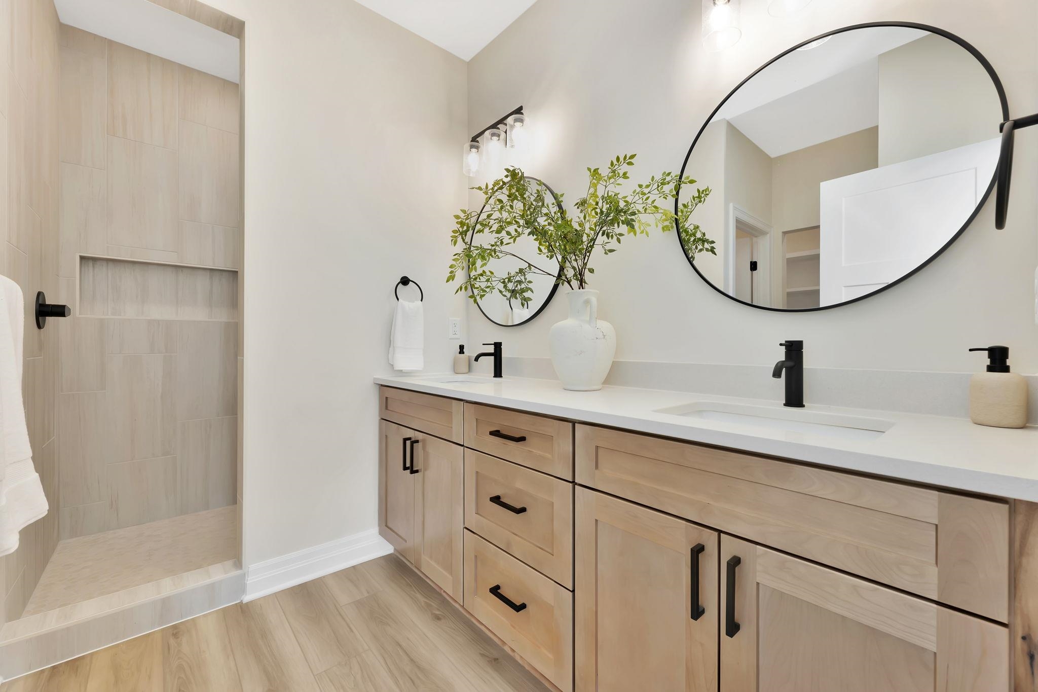 5456 N Toben Drive Bel Aire KS 67227