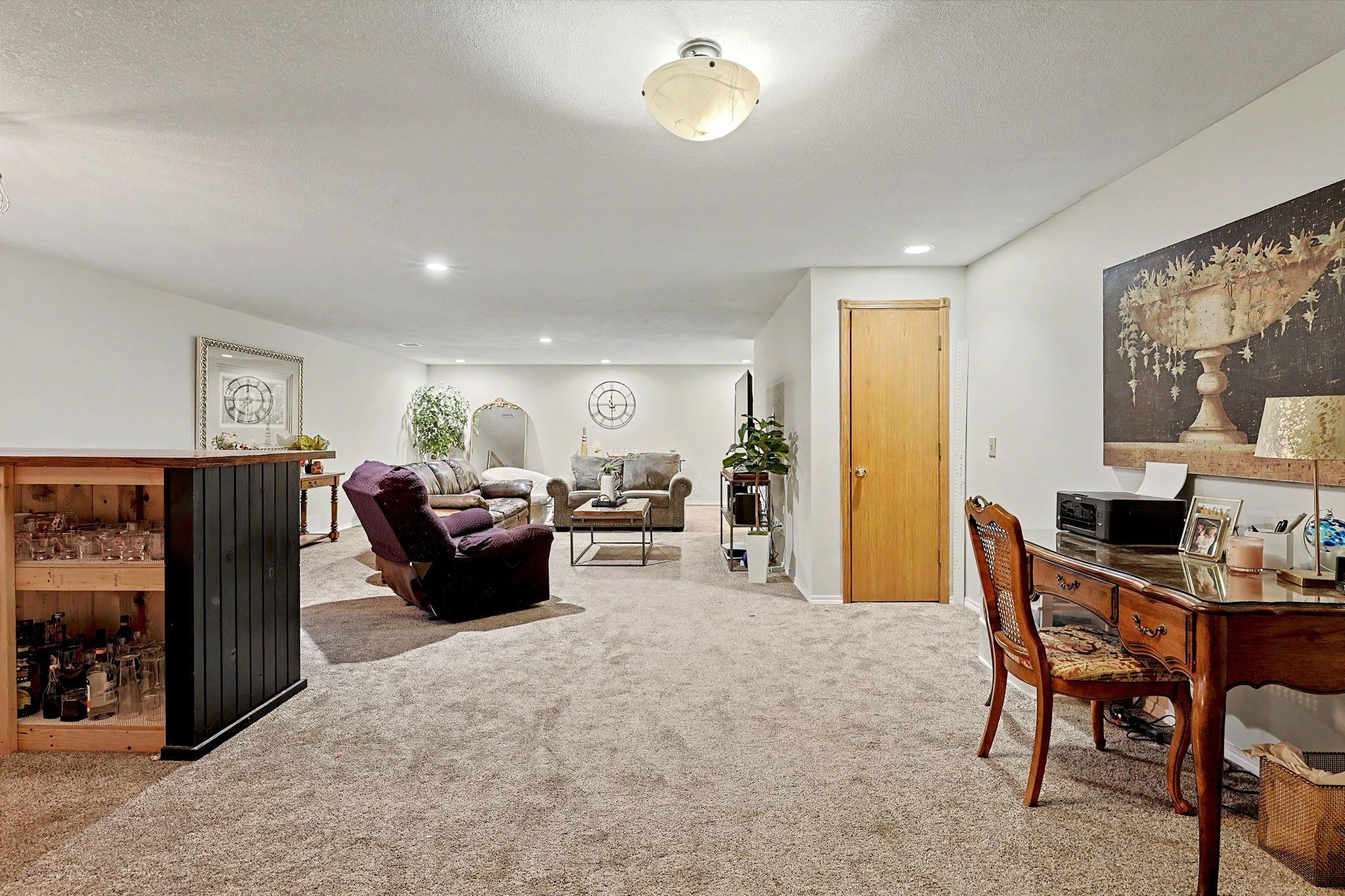 9614 W Chartwell Street Wichita KS 67205