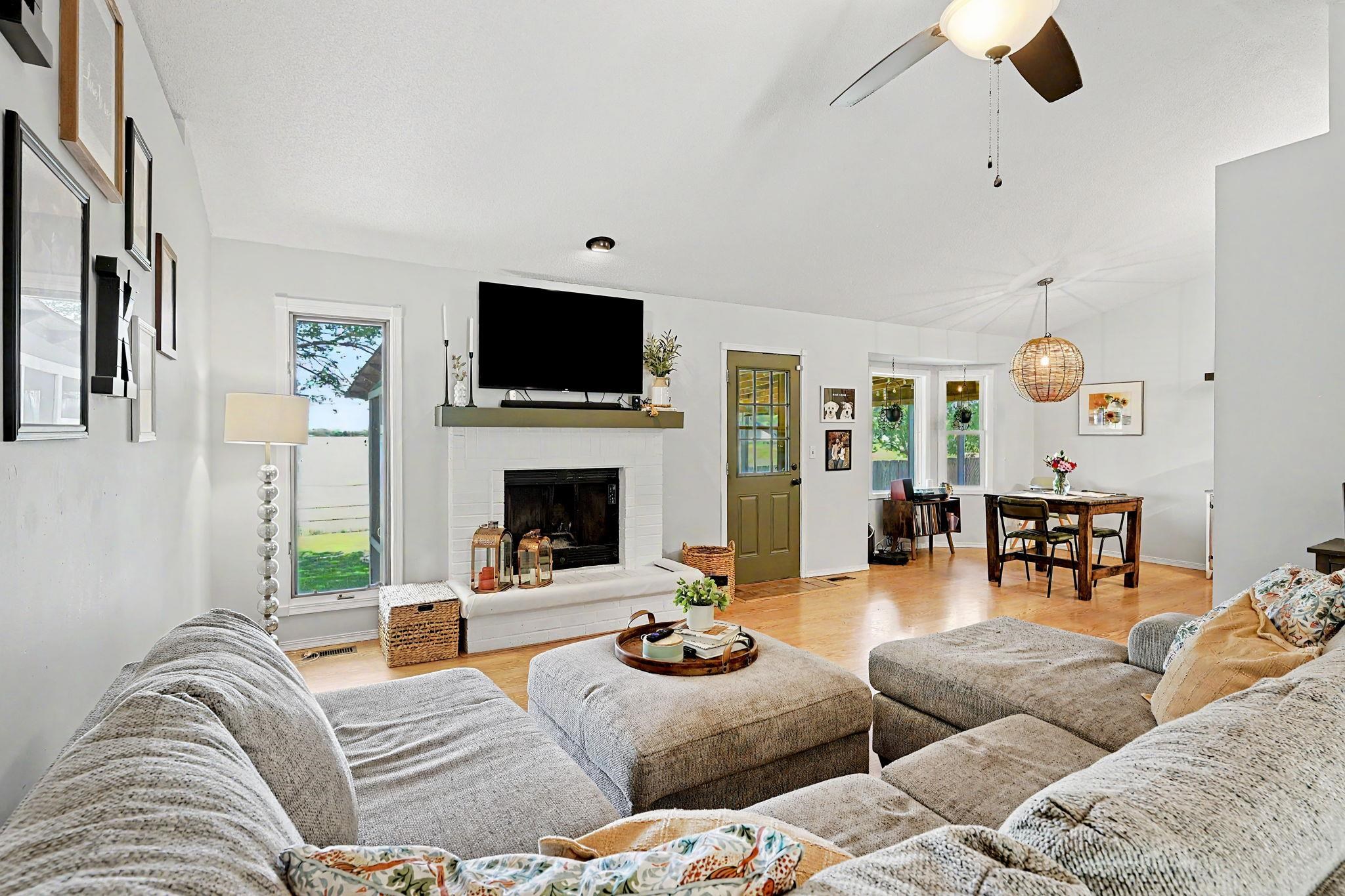 9614 W Chartwell Street Wichita KS 67205