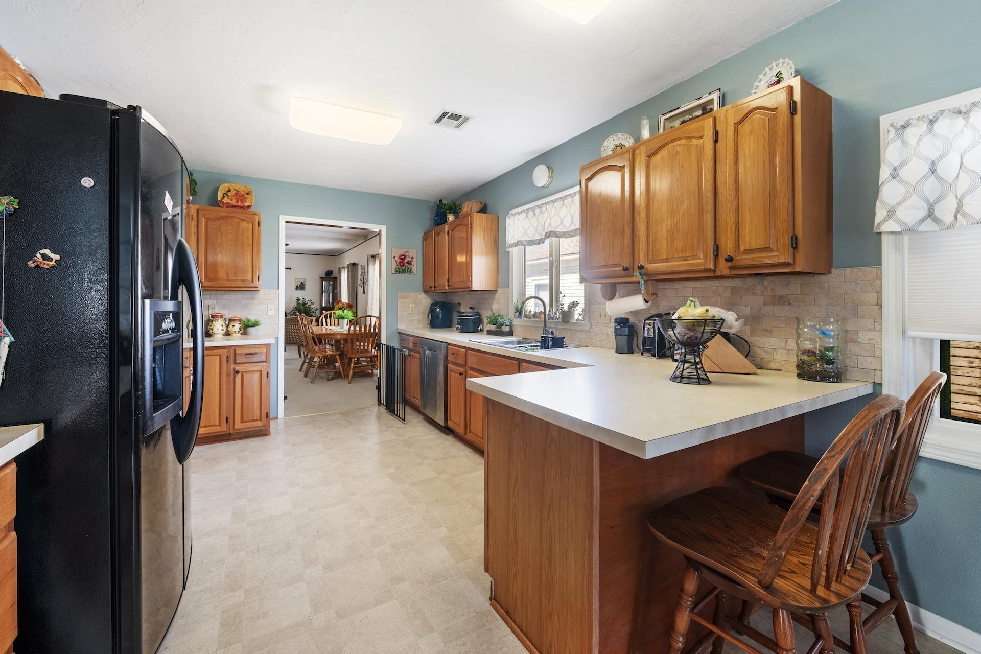 118 N Massachusetts Winfield KS 67156-1818