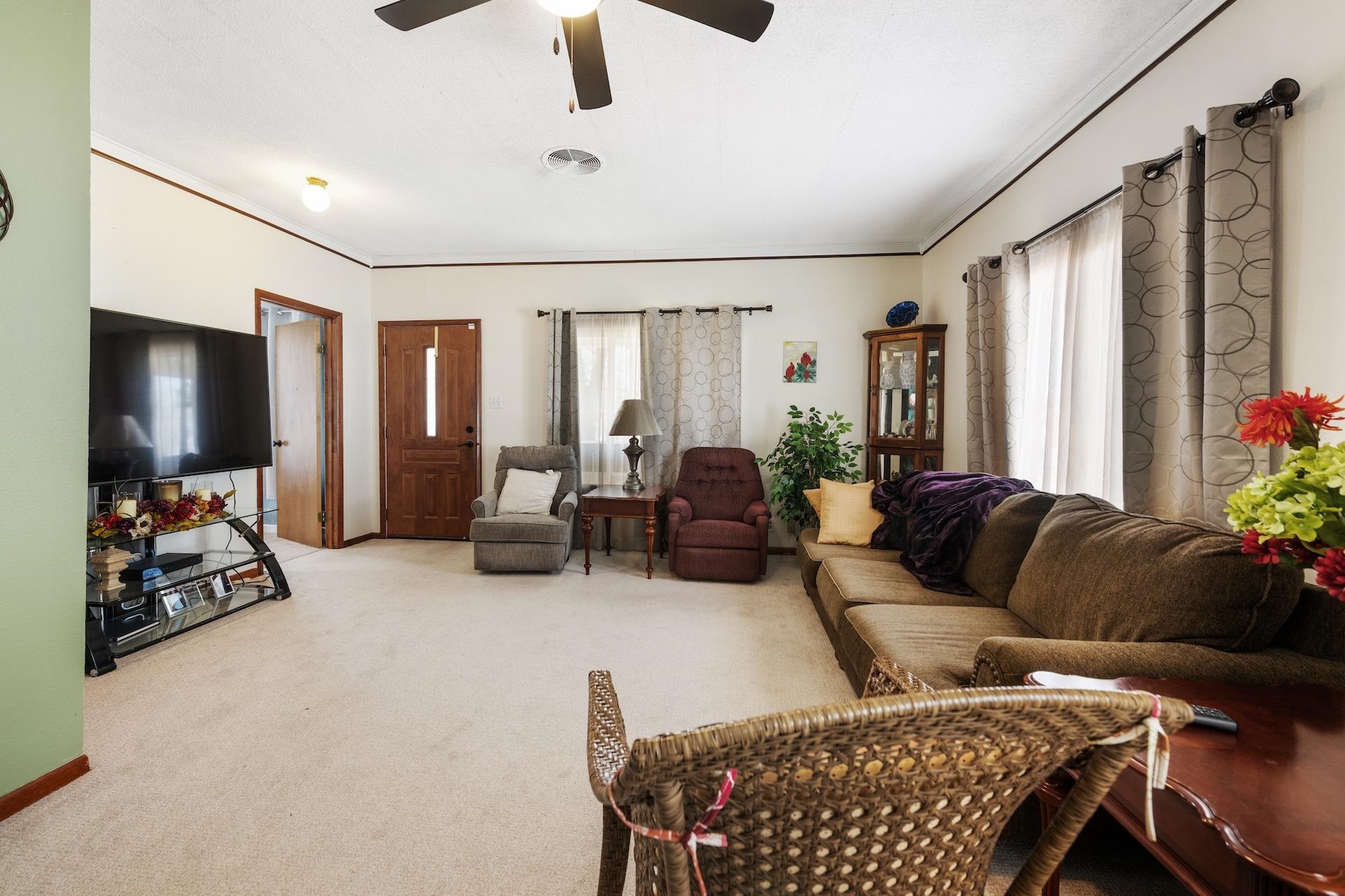 118 N Massachusetts Winfield KS 67156-1818