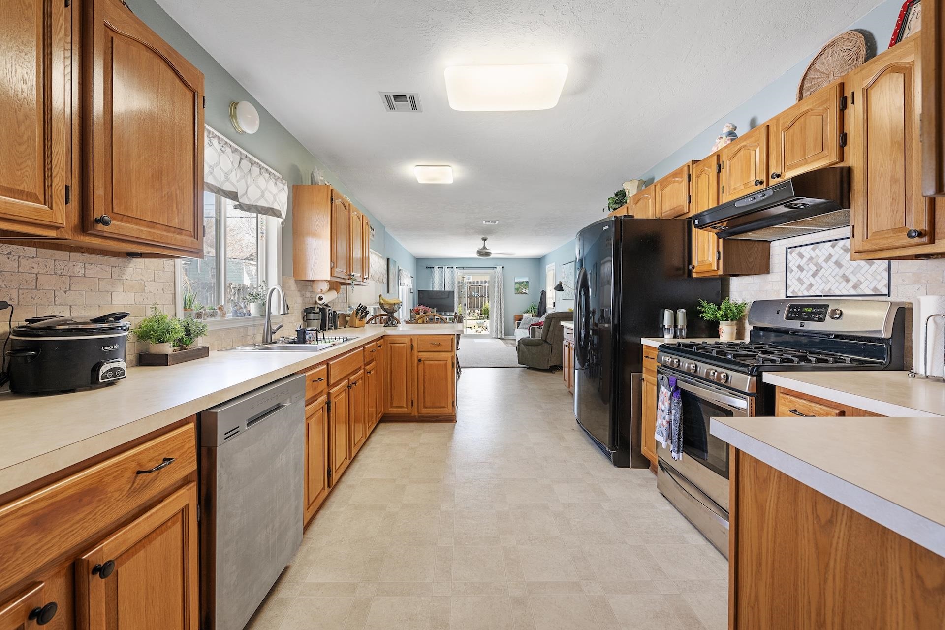 118 N Massachusetts Winfield KS 67156-1818
