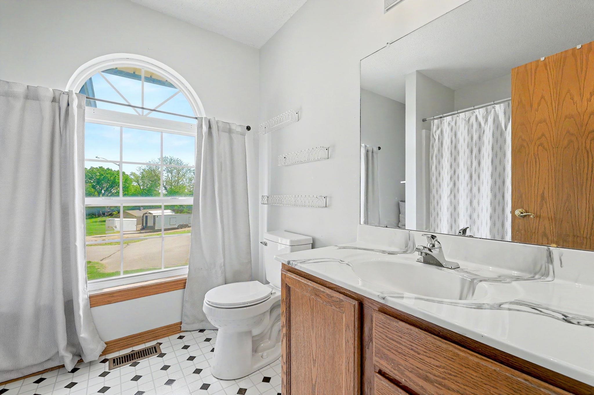 401 N Trail Mulvane KS 67110