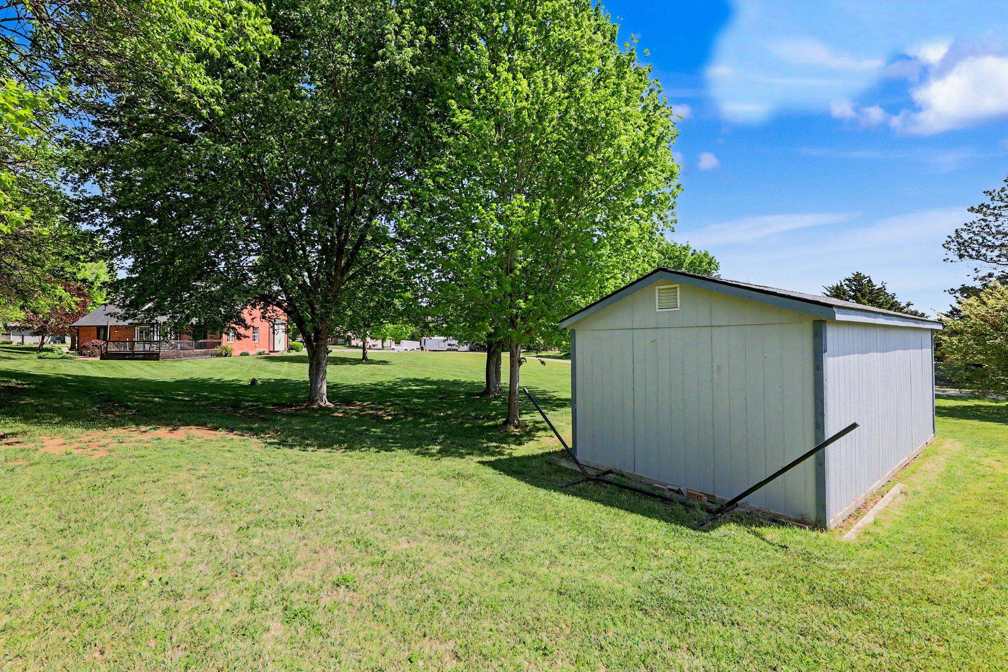 401 N Trail Mulvane KS 67110