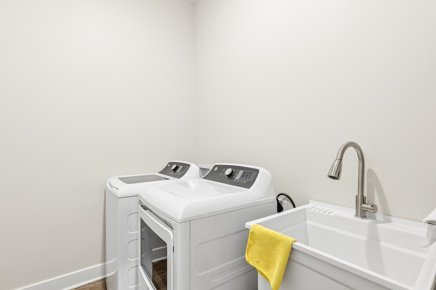 441 E Douglas Avenue Andover KS 67002-8973