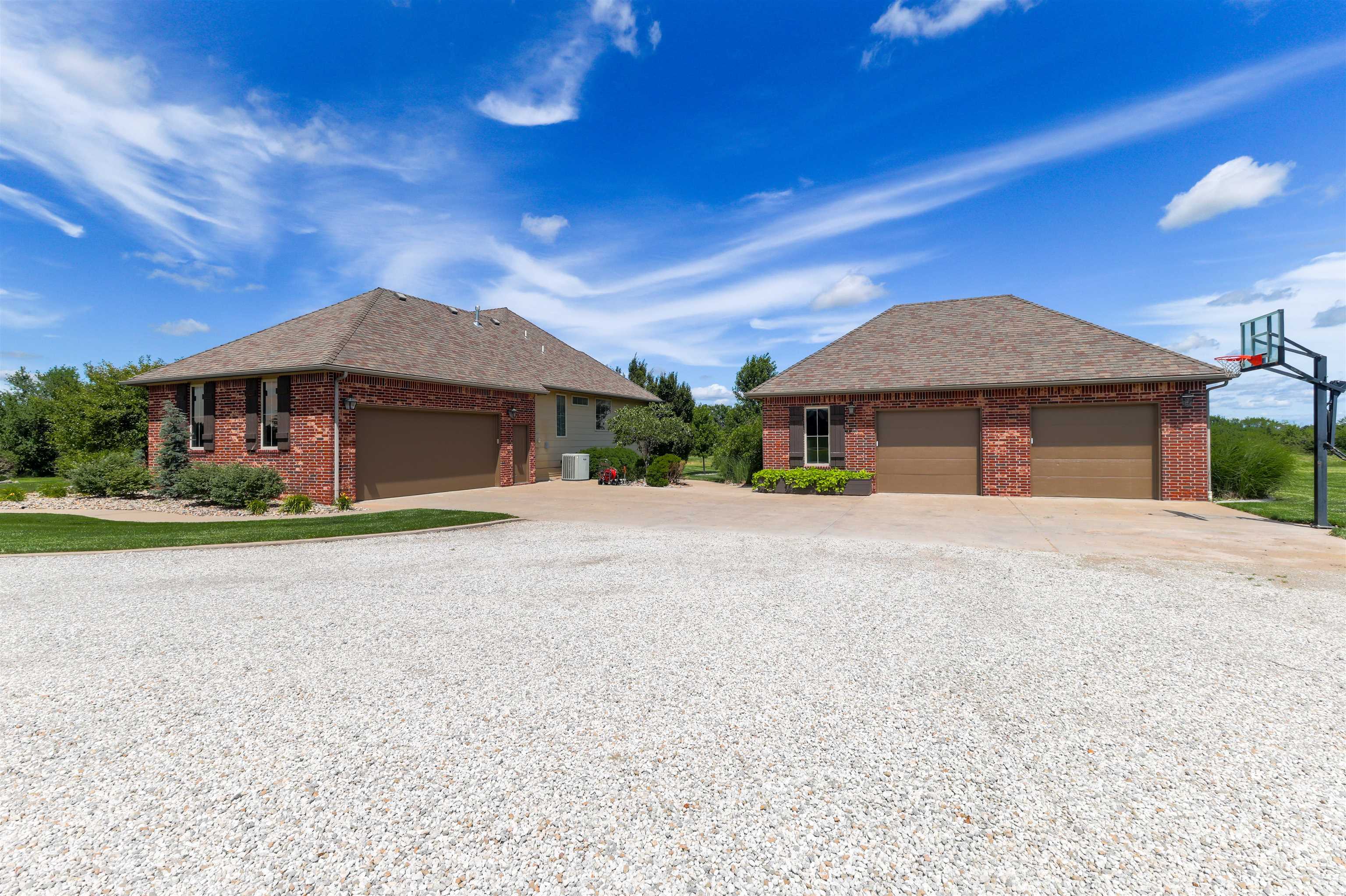 2630 S Brookmeadow Drive Garden Plain KS 67050