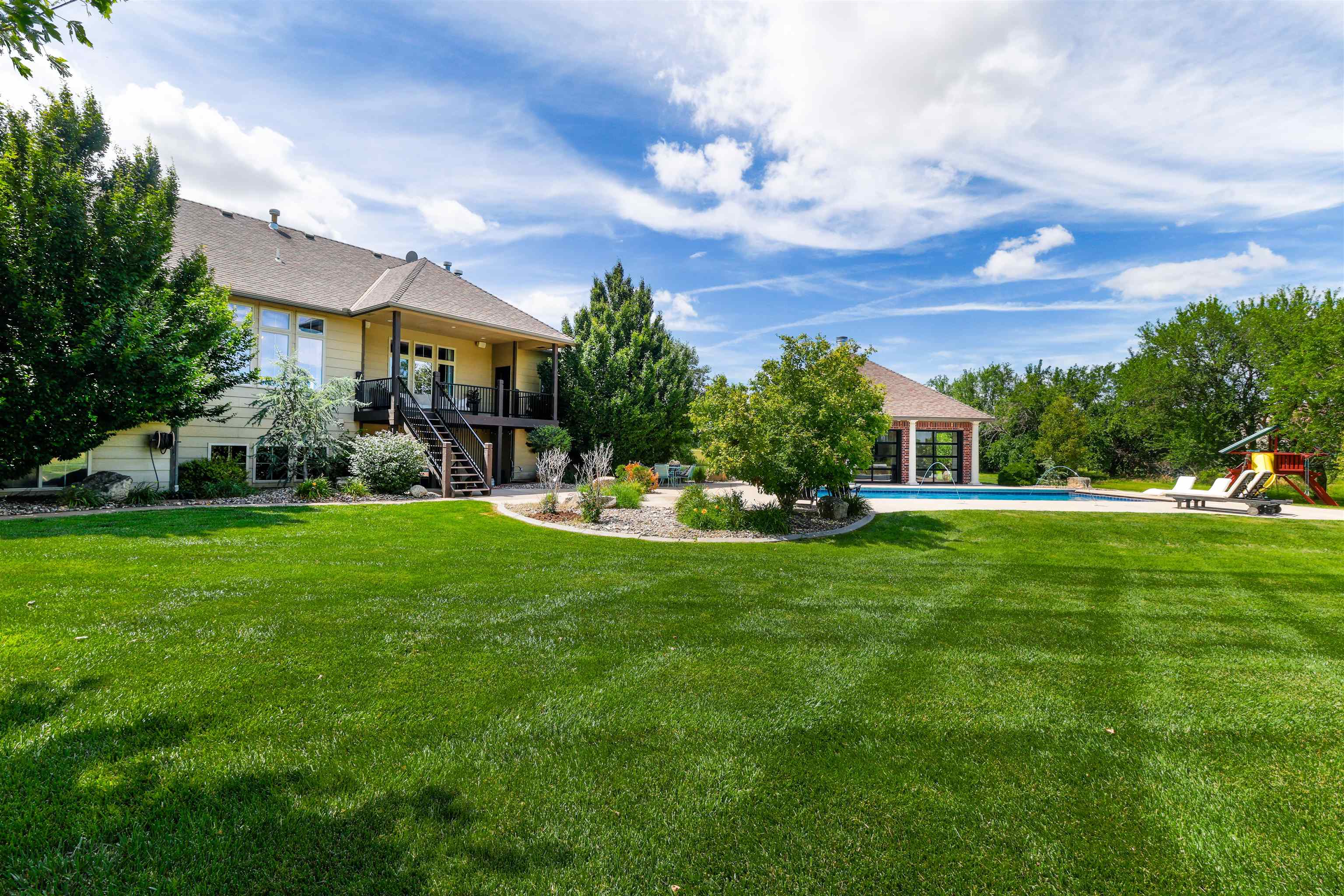 2630 S Brookmeadow Drive Garden Plain KS 67050