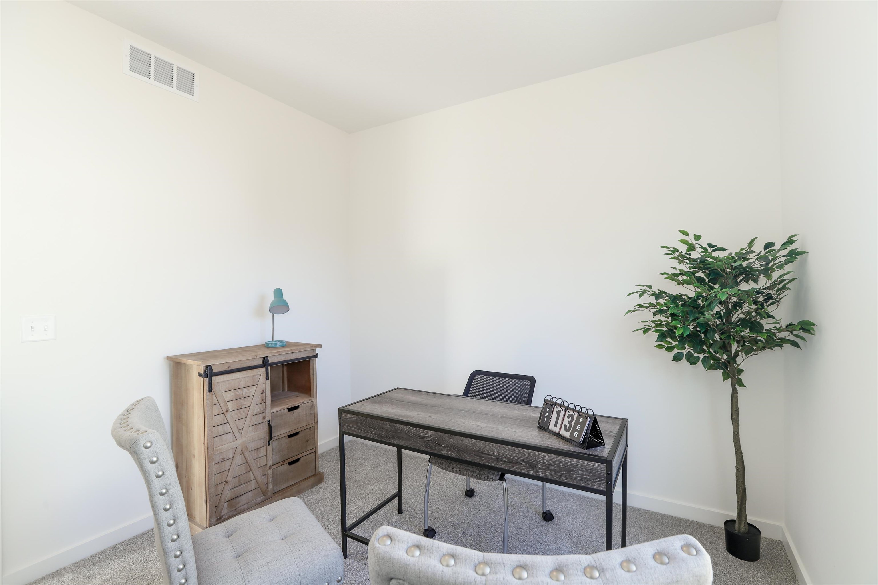 5368 N Pinecrest Street Bel Aire KS 67220