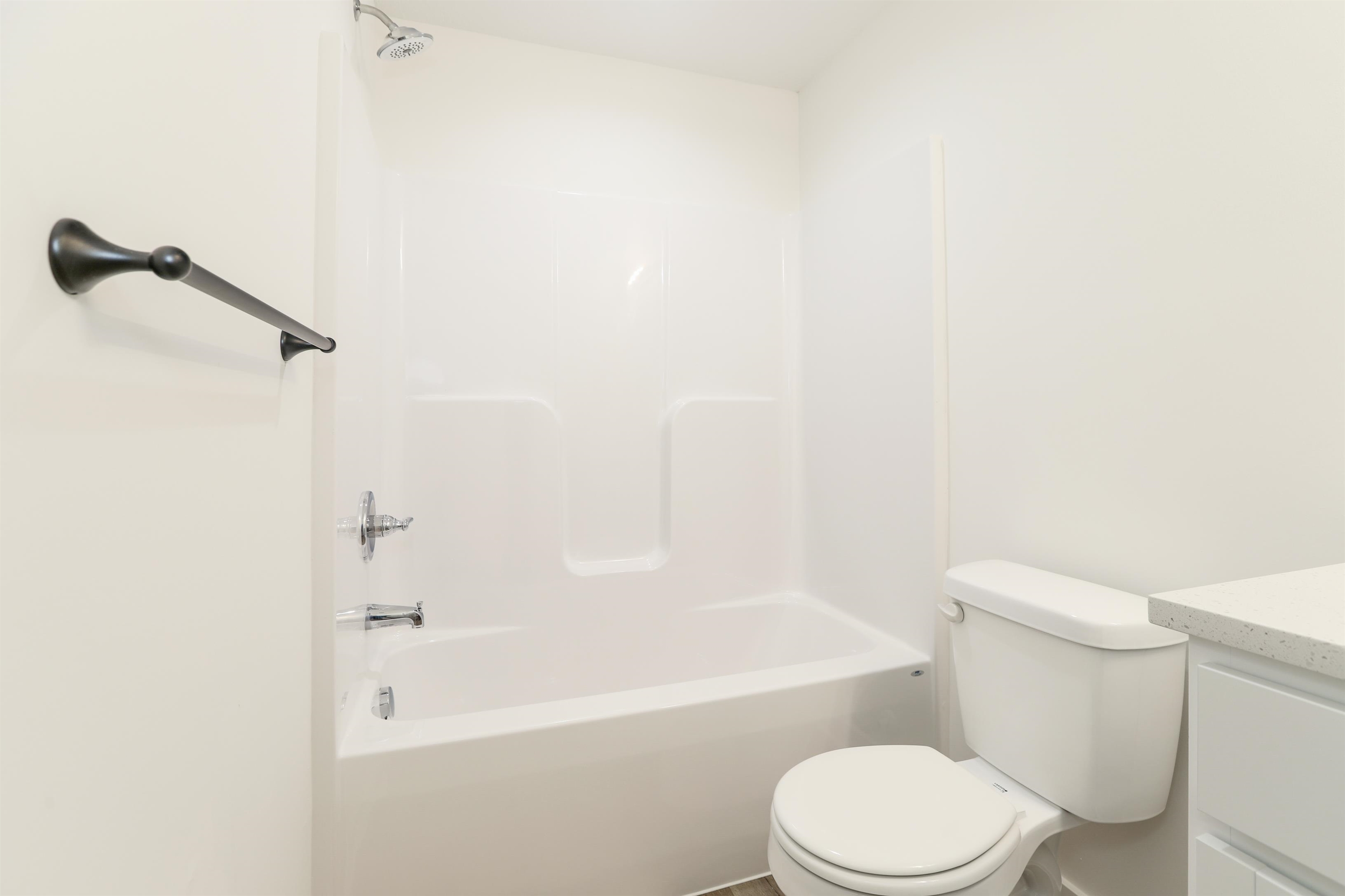 5368 N Pinecrest Street Bel Aire KS 67220