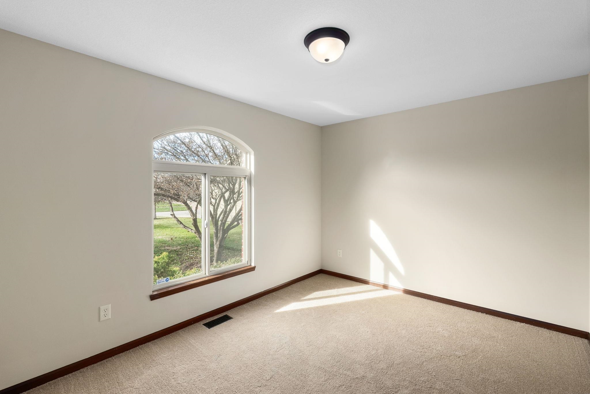 2246 E Tall Tree Circle Derby KS 67037