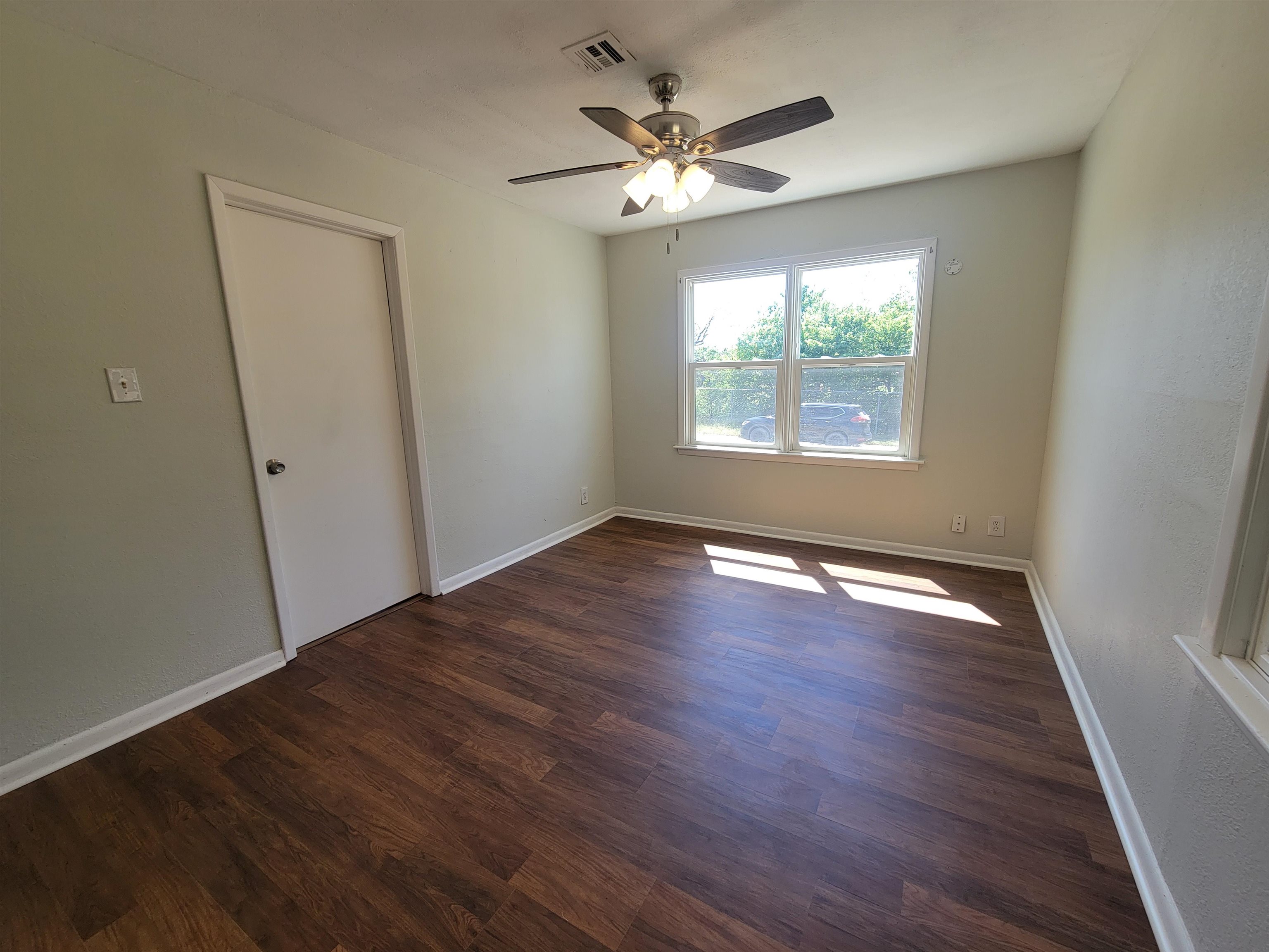 201 N Cherry Wellington KS 67152