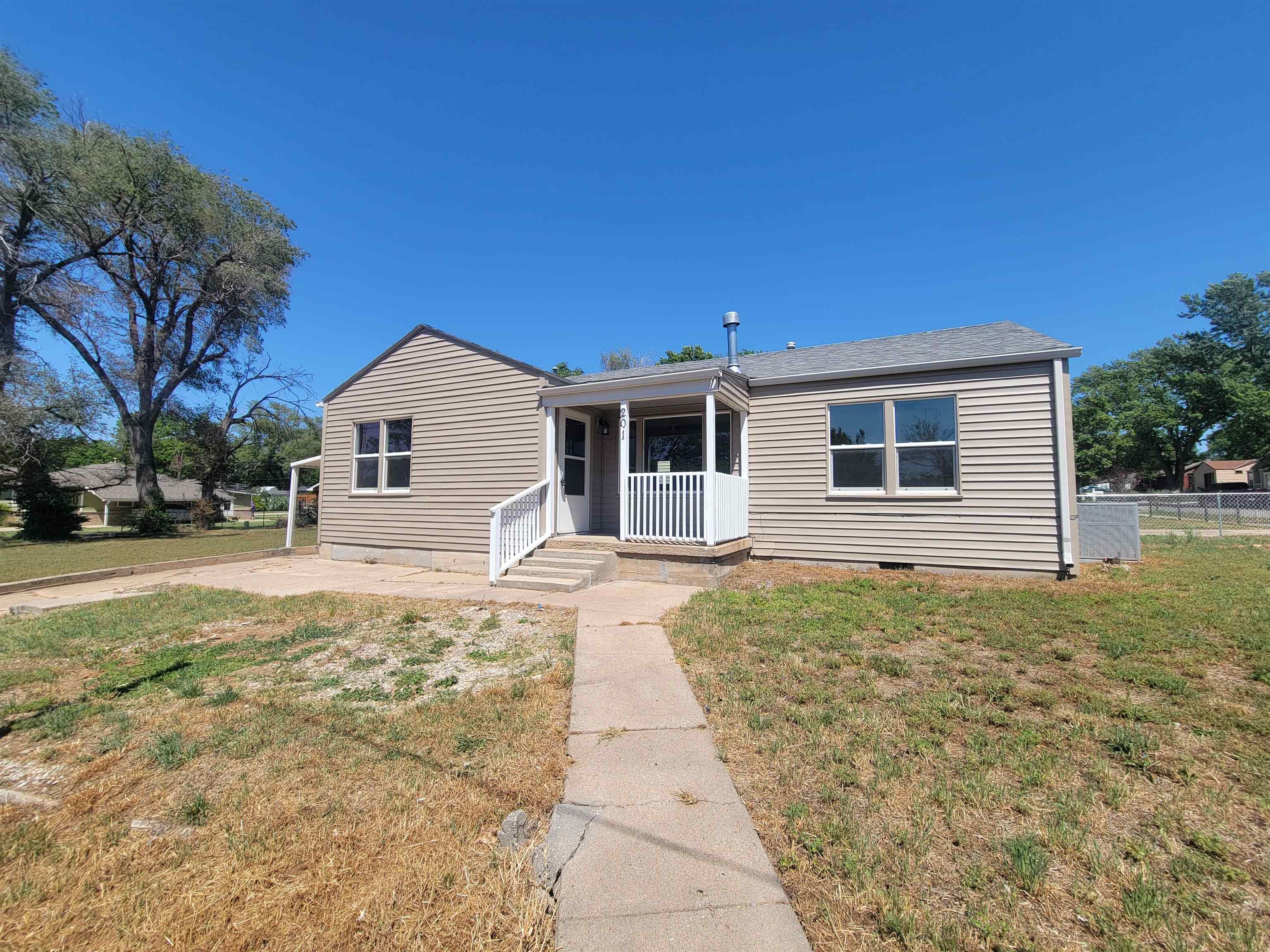 201 N Cherry Wellington KS 67152