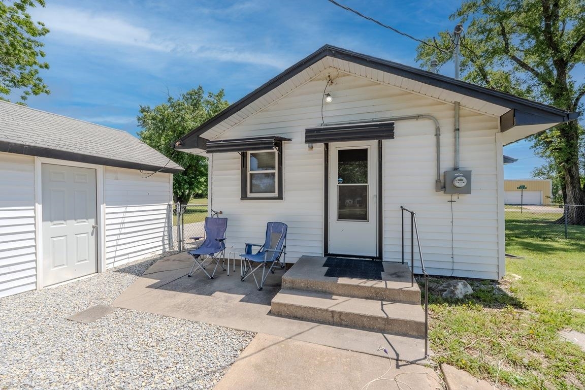205 N Elm Douglass KS 67039