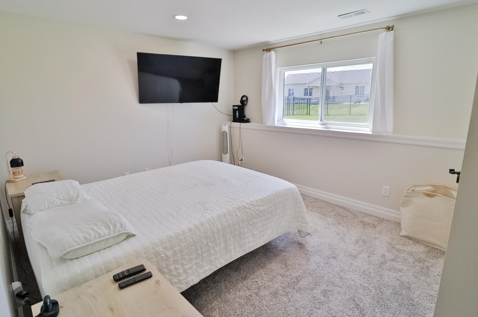 5247 N Cambridge Street Bel Aire KS 67226