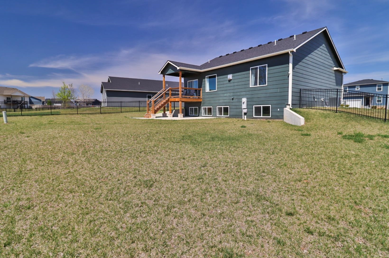 5247 N Cambridge Street Bel Aire KS 67226