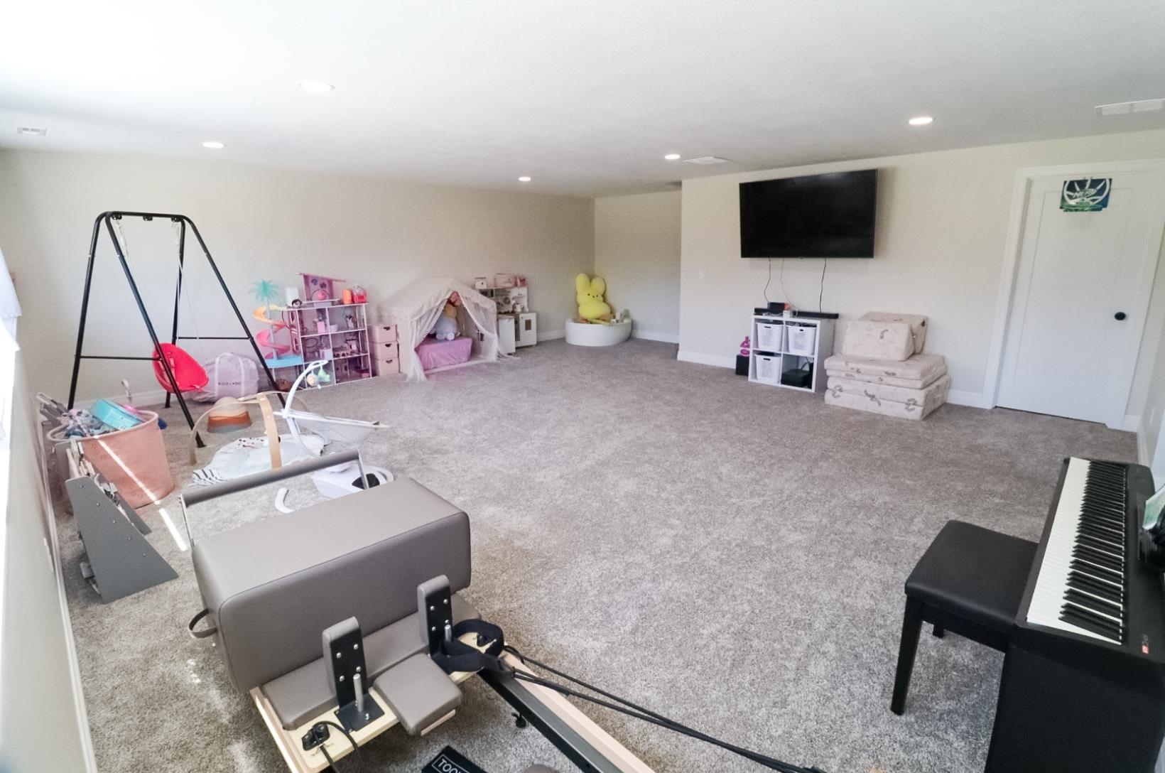5247 N Cambridge Street Bel Aire KS 67226