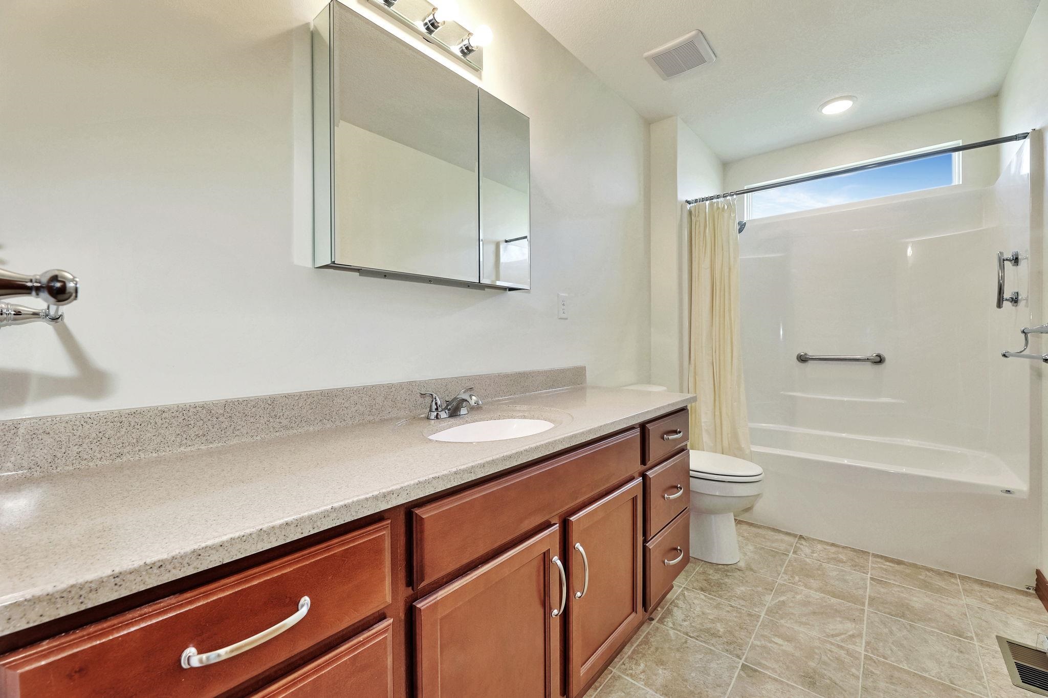 2311 S Mckenzie Andover KS 67002