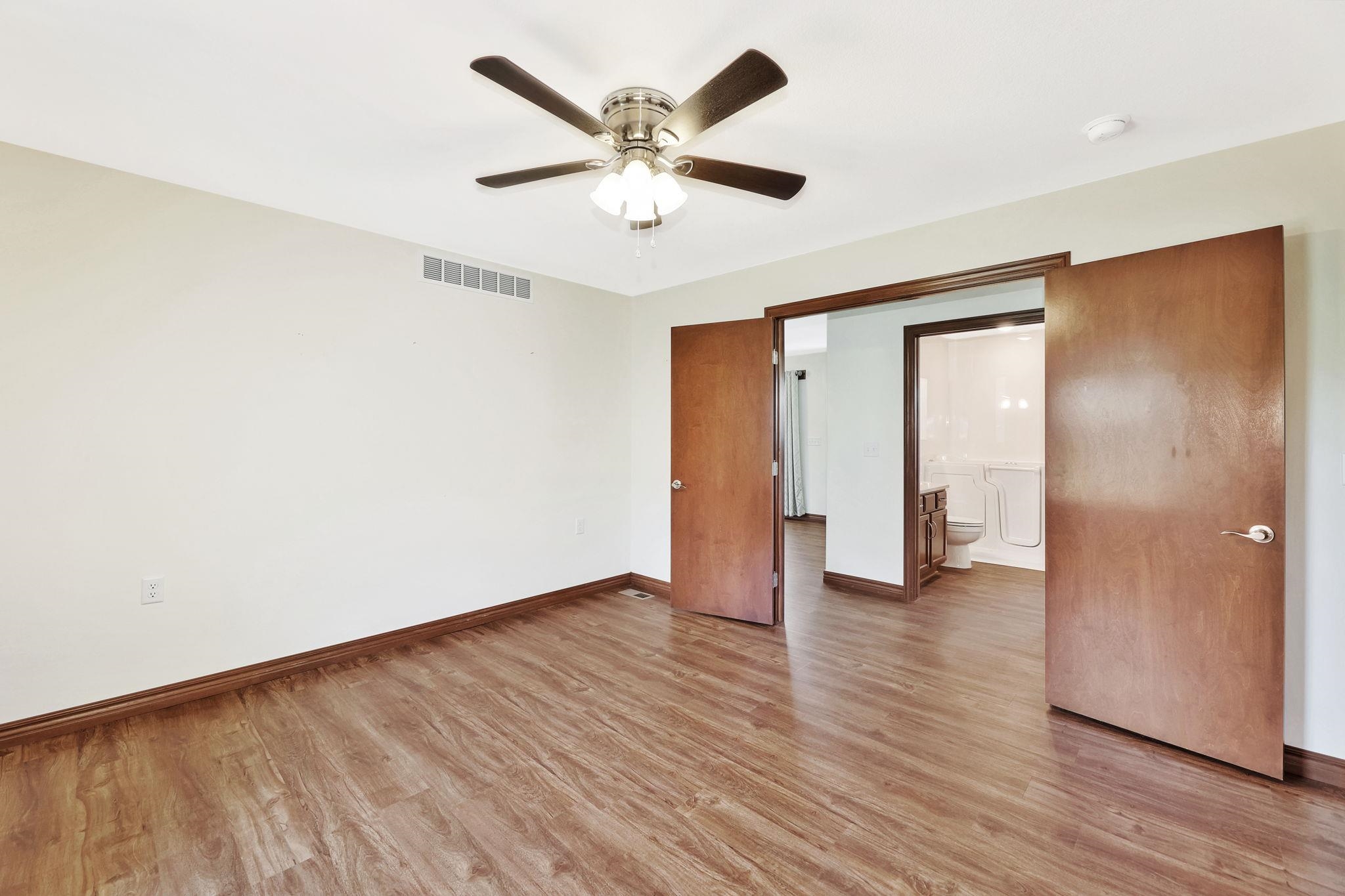 2311 S Mckenzie Andover KS 67002