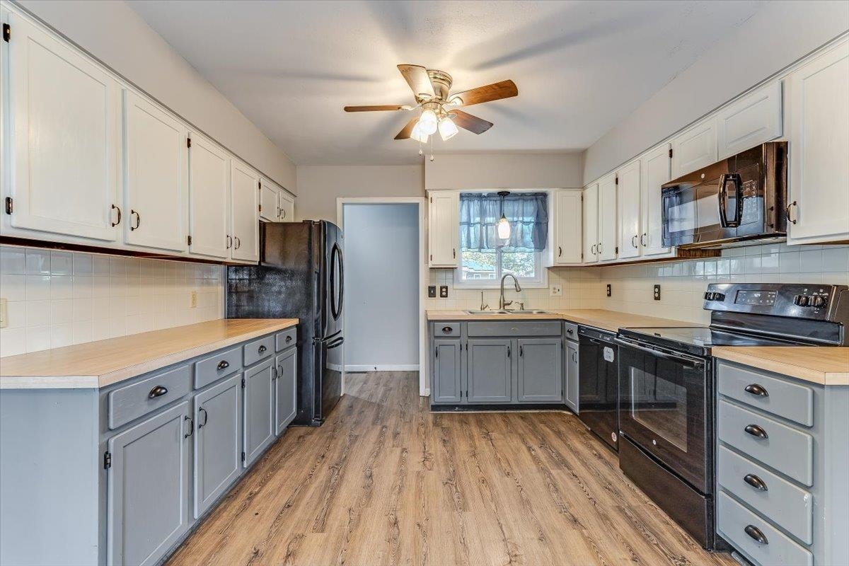 21 Shenandoah Drive Goddard KS 67052-9418