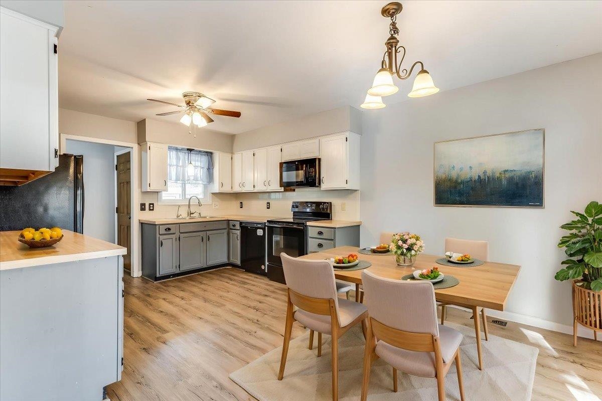 21 Shenandoah Drive Goddard KS 67052-9418