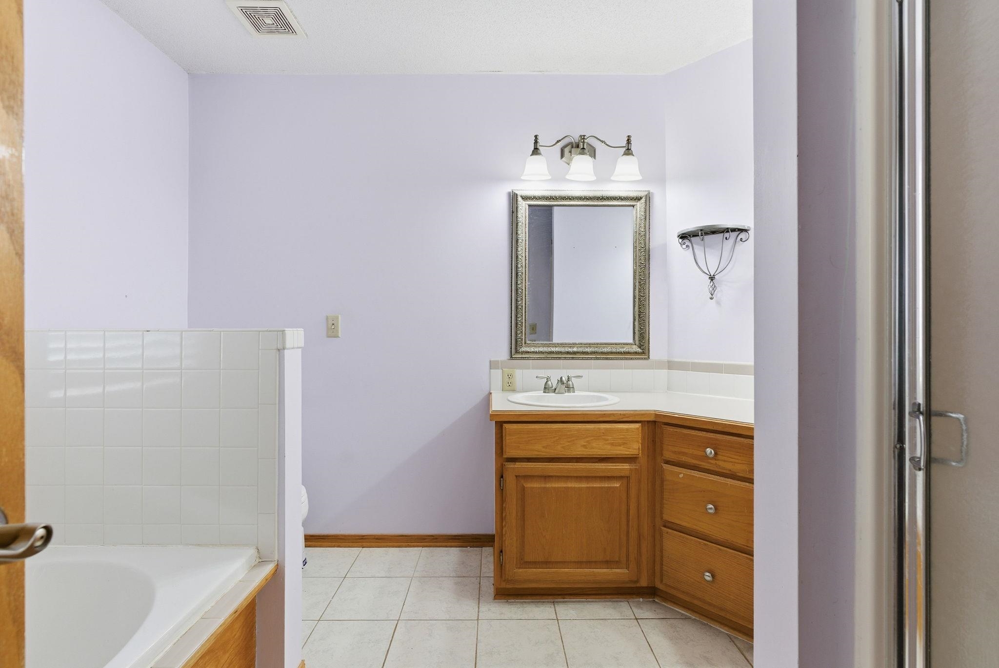 6928 E Odessa Court Bel Aire KS 67226-1455