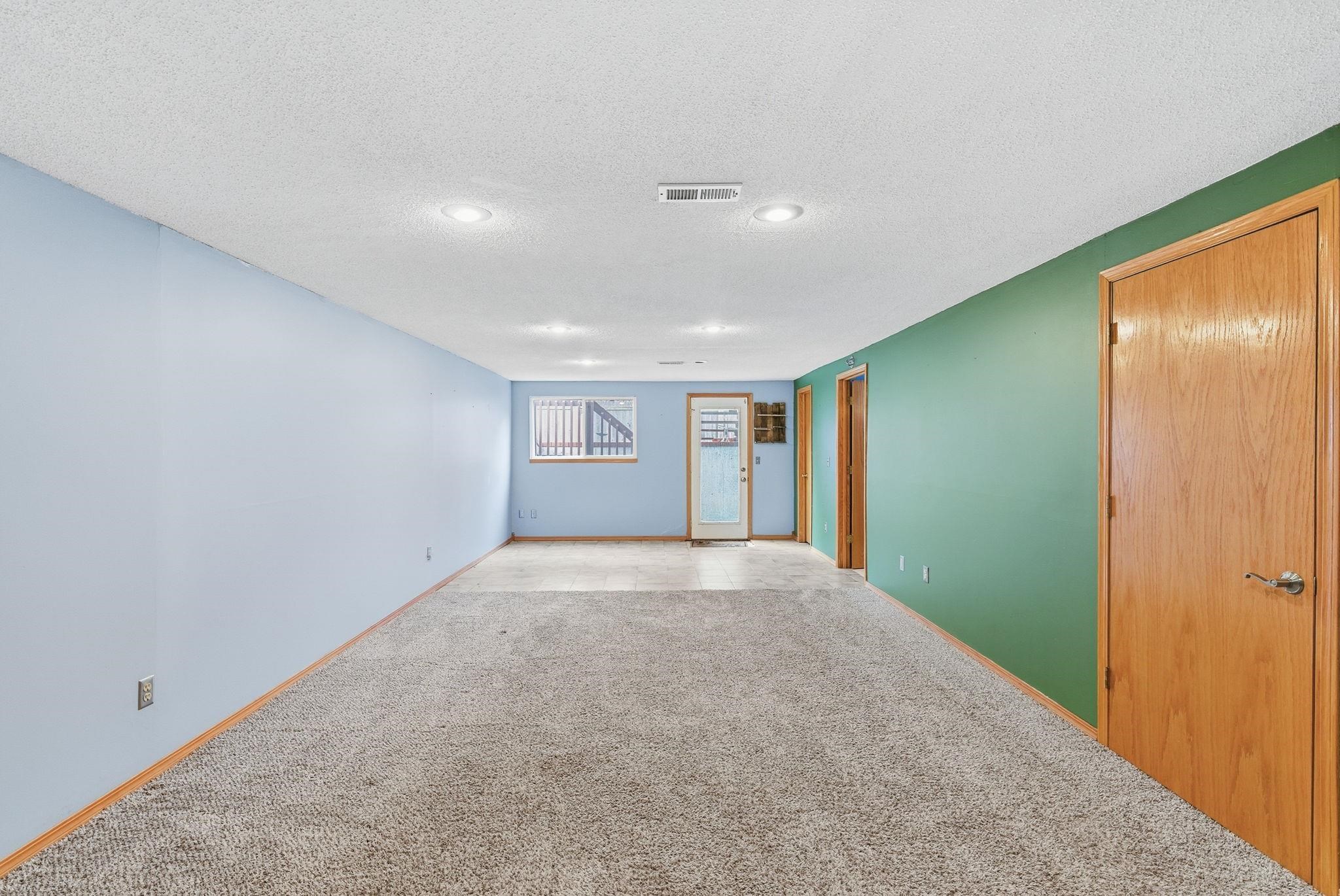 6928 E Odessa Court Bel Aire KS 67226-1455