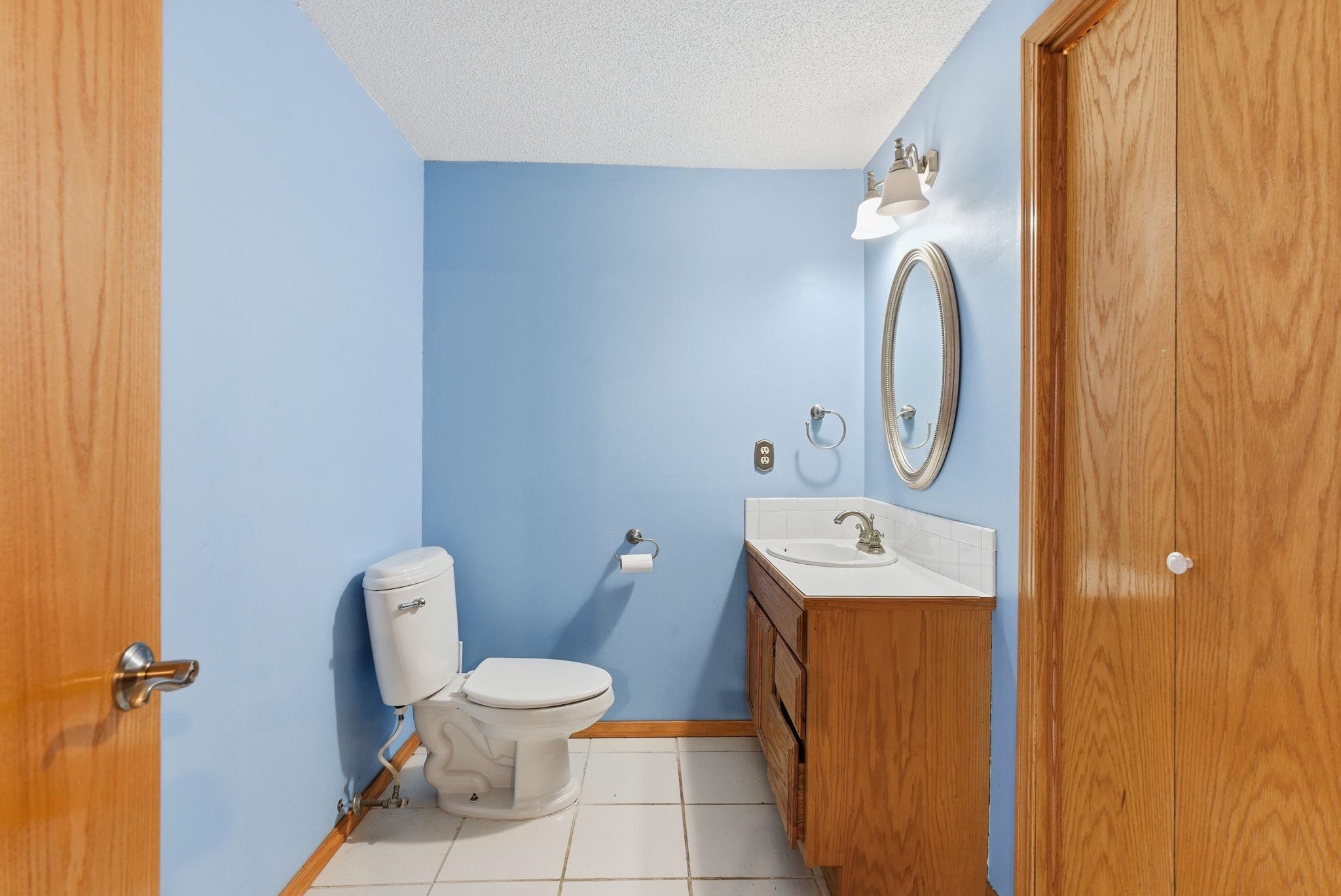 6928 E Odessa Court Bel Aire KS 67226-1455