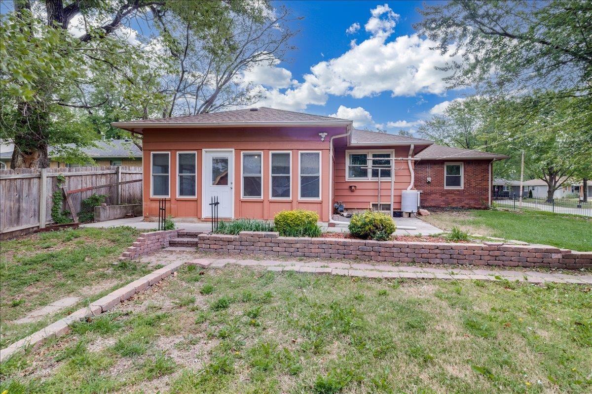 901 N El Paso Drive Derby KS 67037