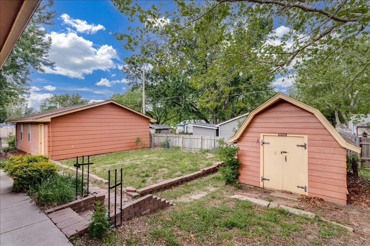 901 N El Paso Drive Derby KS 67037