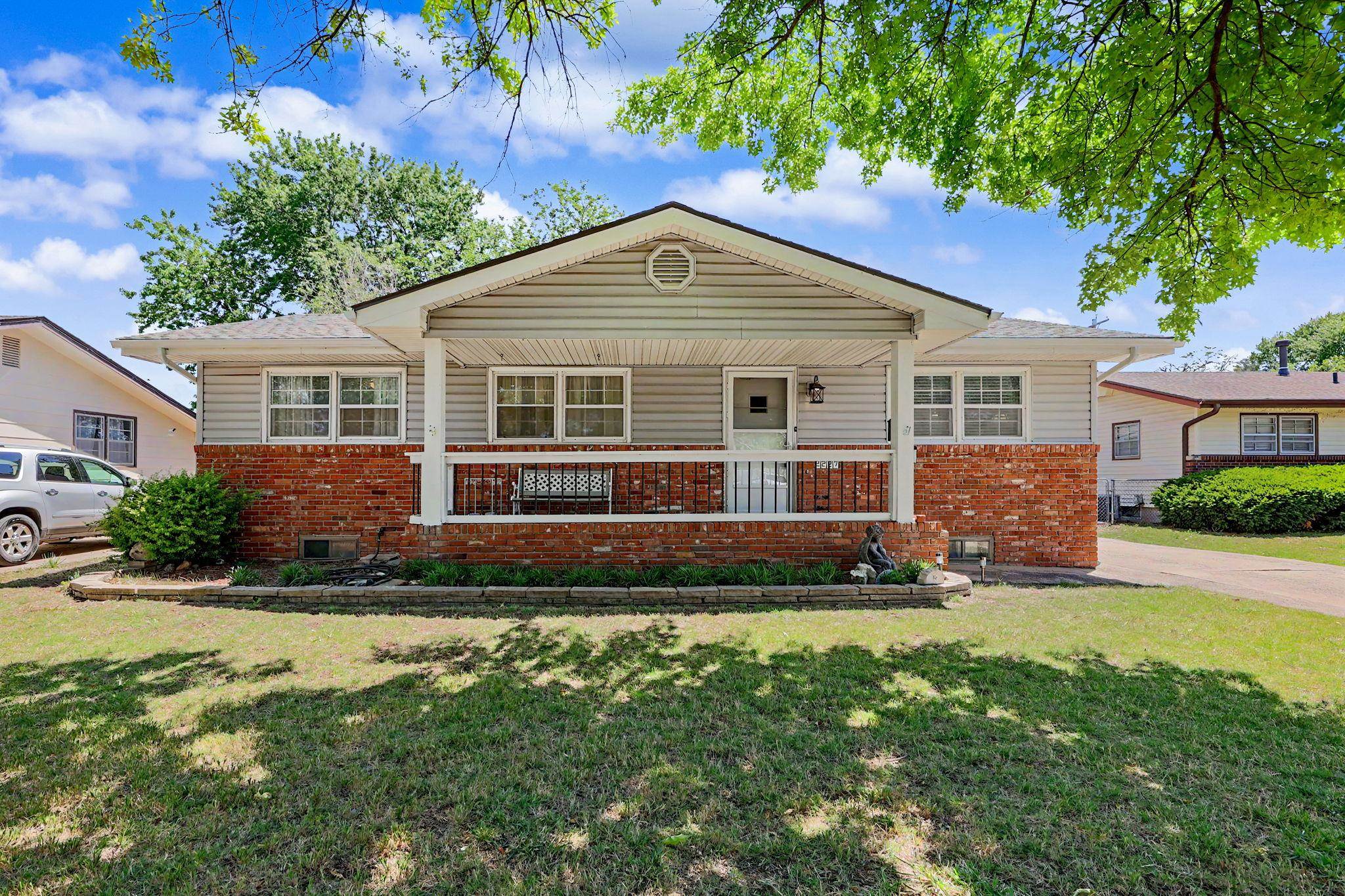 2227 W Southgate Wichita KS 67217