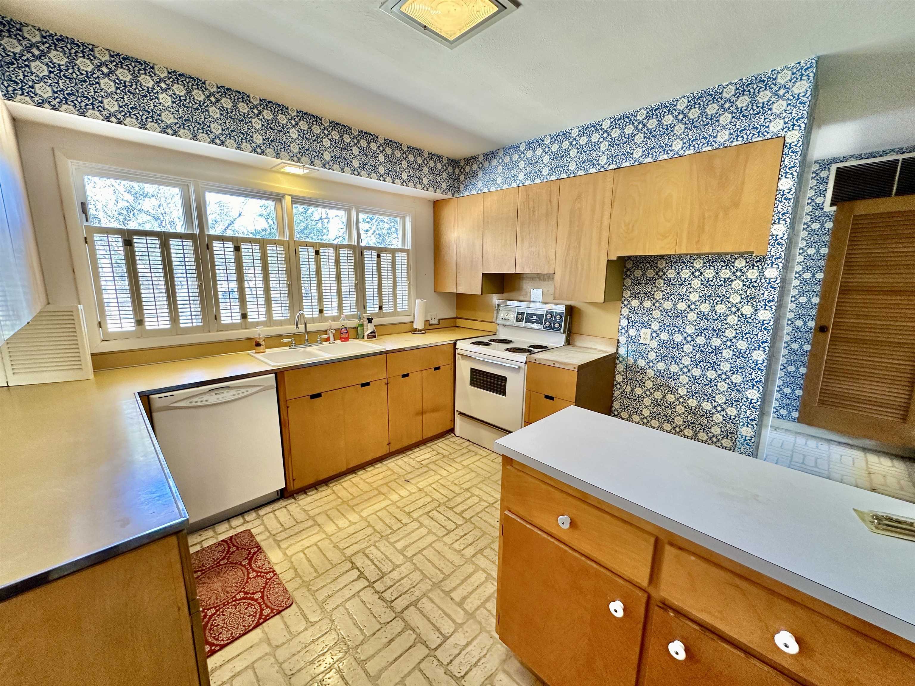 1441 N Spring Lane Wichita KS 67208
